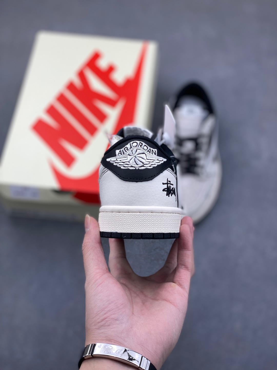 Travis Scott x Nike Air Jordan 1 Low Stussy - Limited Edition Sneakers 5 i1735328200195 2638 0 3