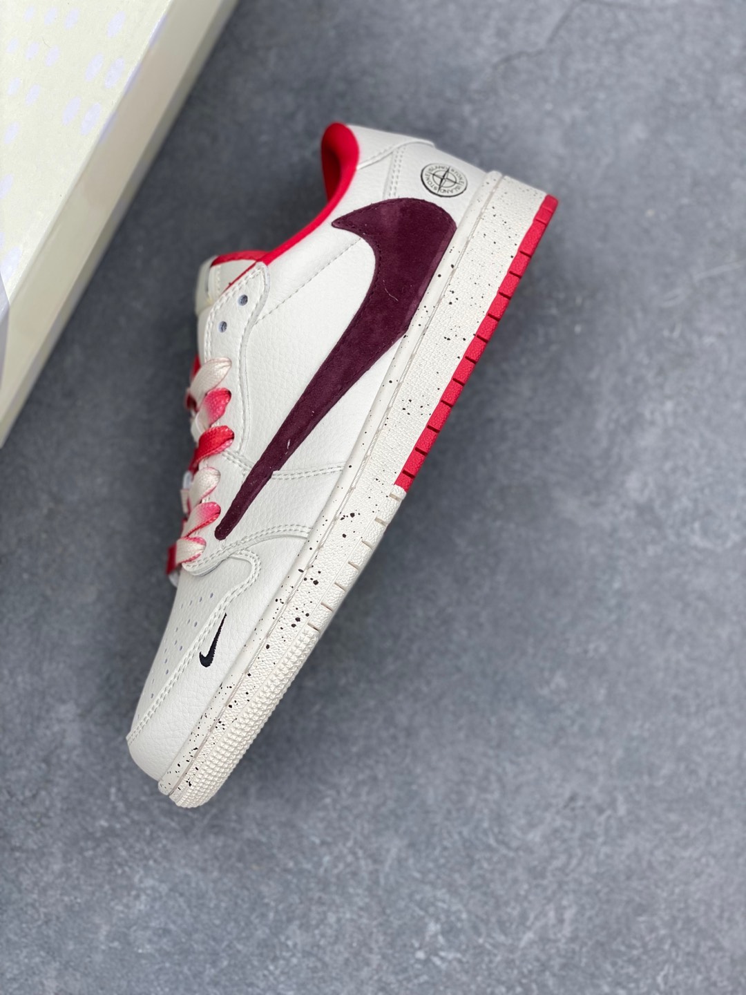 Travis Scott x Nike Air Jordan 1 Low Stone Island - Revese Red 7 i1735328365091 3196 0 6