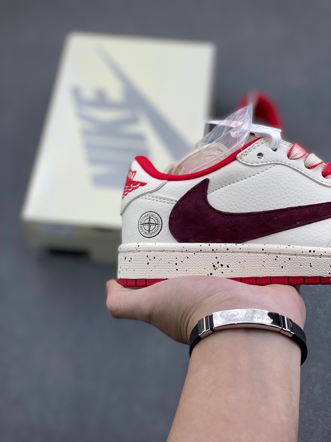 Travis Scott x Nike Air Jordan 1 Low Stone Island - Revese Red 5 i1735328365799 3800 0 4