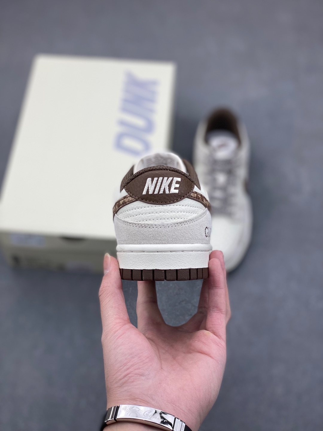 Nike SB Dunk Low x Gucci 'Beige' Sneakers Premium Leather Shoes 4 i1735328481052 2682 0 3