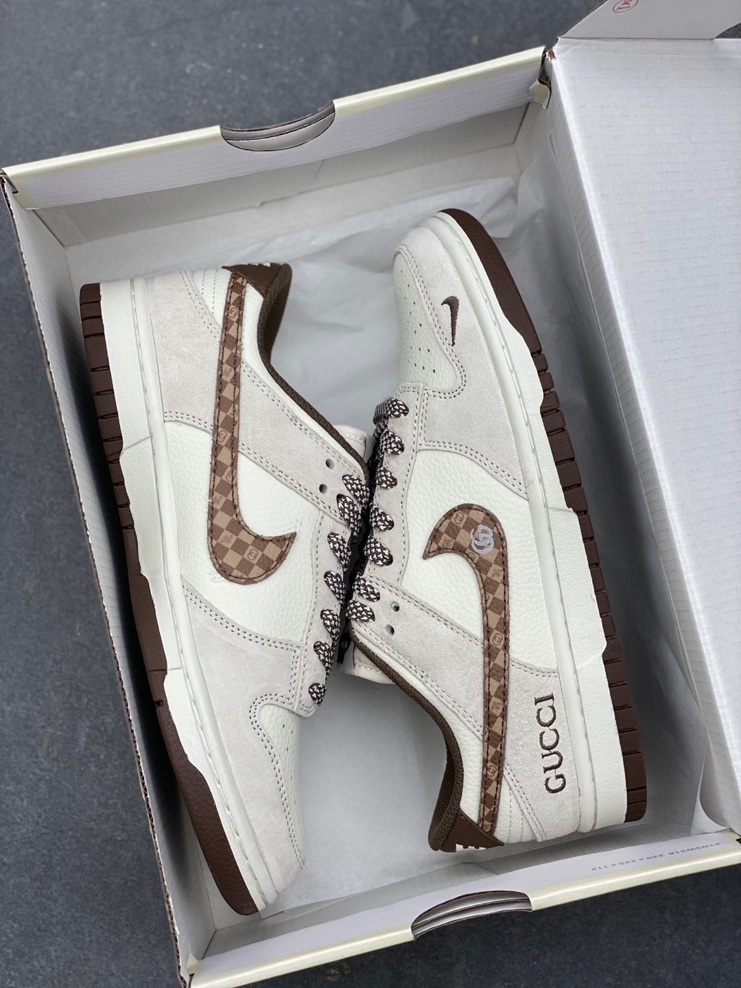 Nike SB Dunk Low x Gucci 'Beige' Sneakers Premium Leather Shoes 9 i1735328481207 5634 0 8