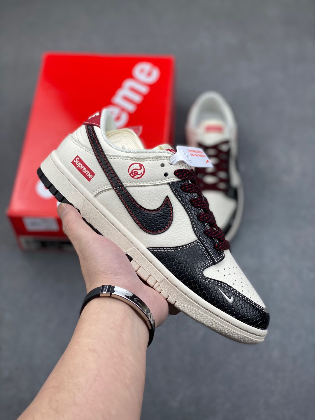 Nike SB Dunk Low x Supreme 'Year of the Snake' White Black Sneakers 2 i1735328587388 9433 0 0
