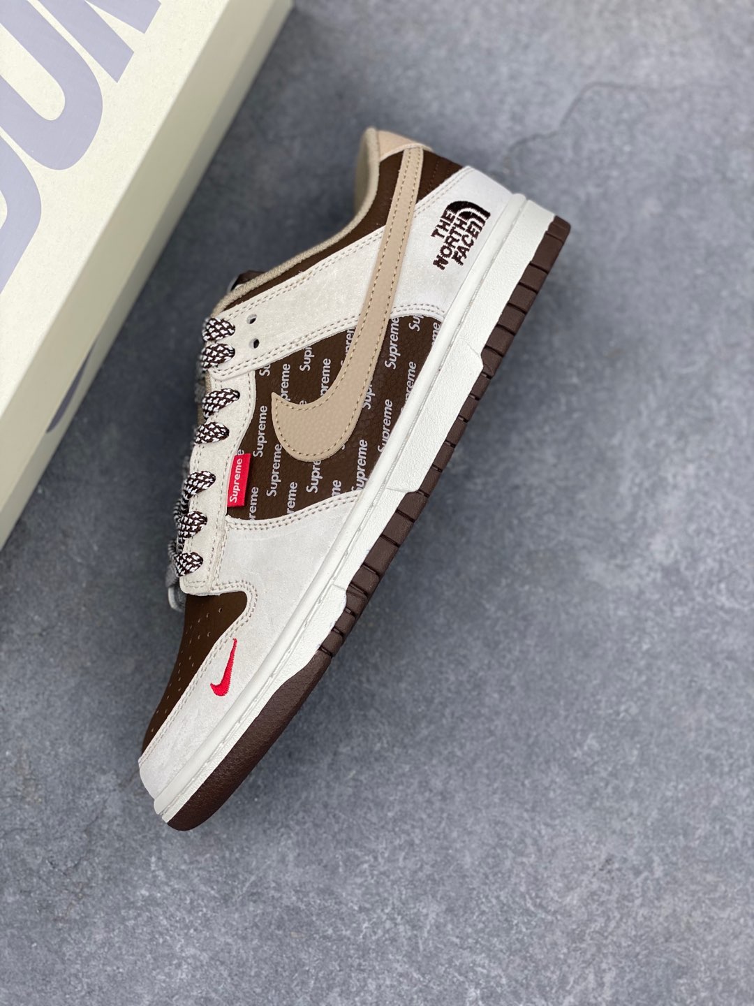 Nike SB Dunk Low The North Face x Supreme Brown Casual Shoes 8 i1735507104799 5349 0 6