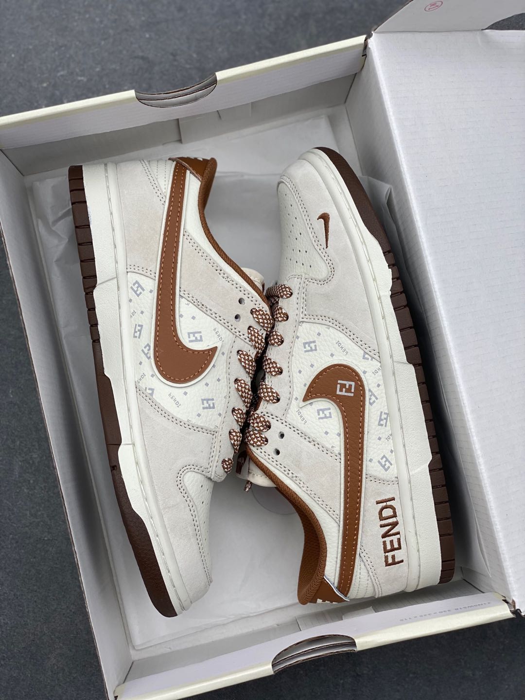 Nike SB Dunk Low x Fendi White Brown: Premium Quality, Comfortable Fit 9 i1735591831196 1530 0 8