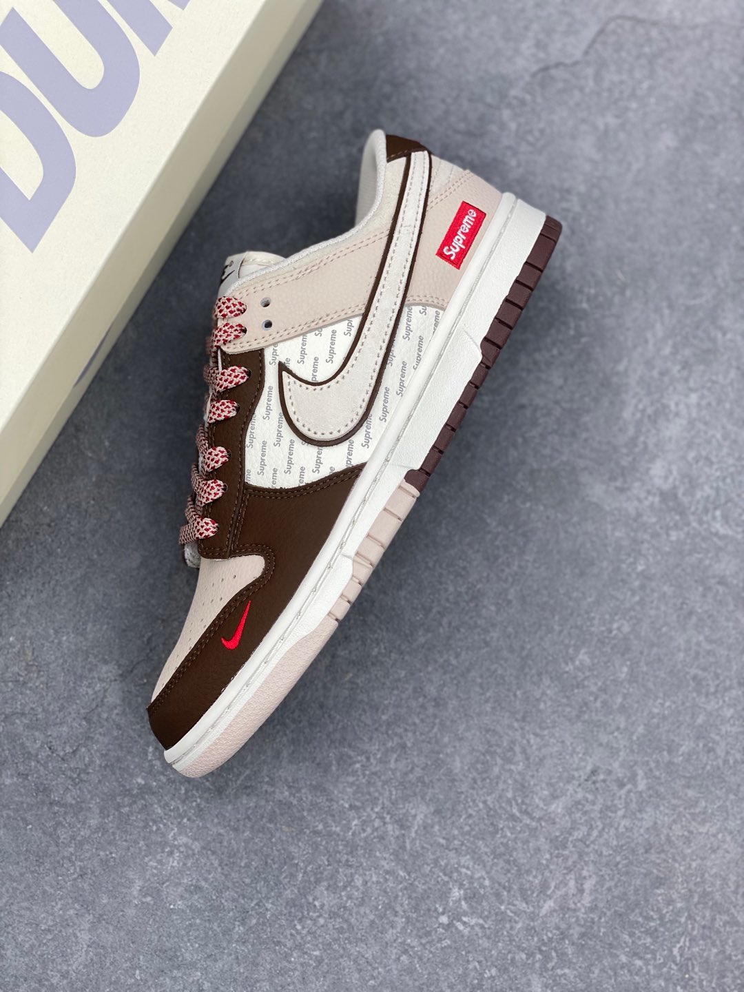 Nike SB Dunk Low x Supreme White/Brown: Premium Leather, Unique Design 7 i1735592241764 5957 0 6