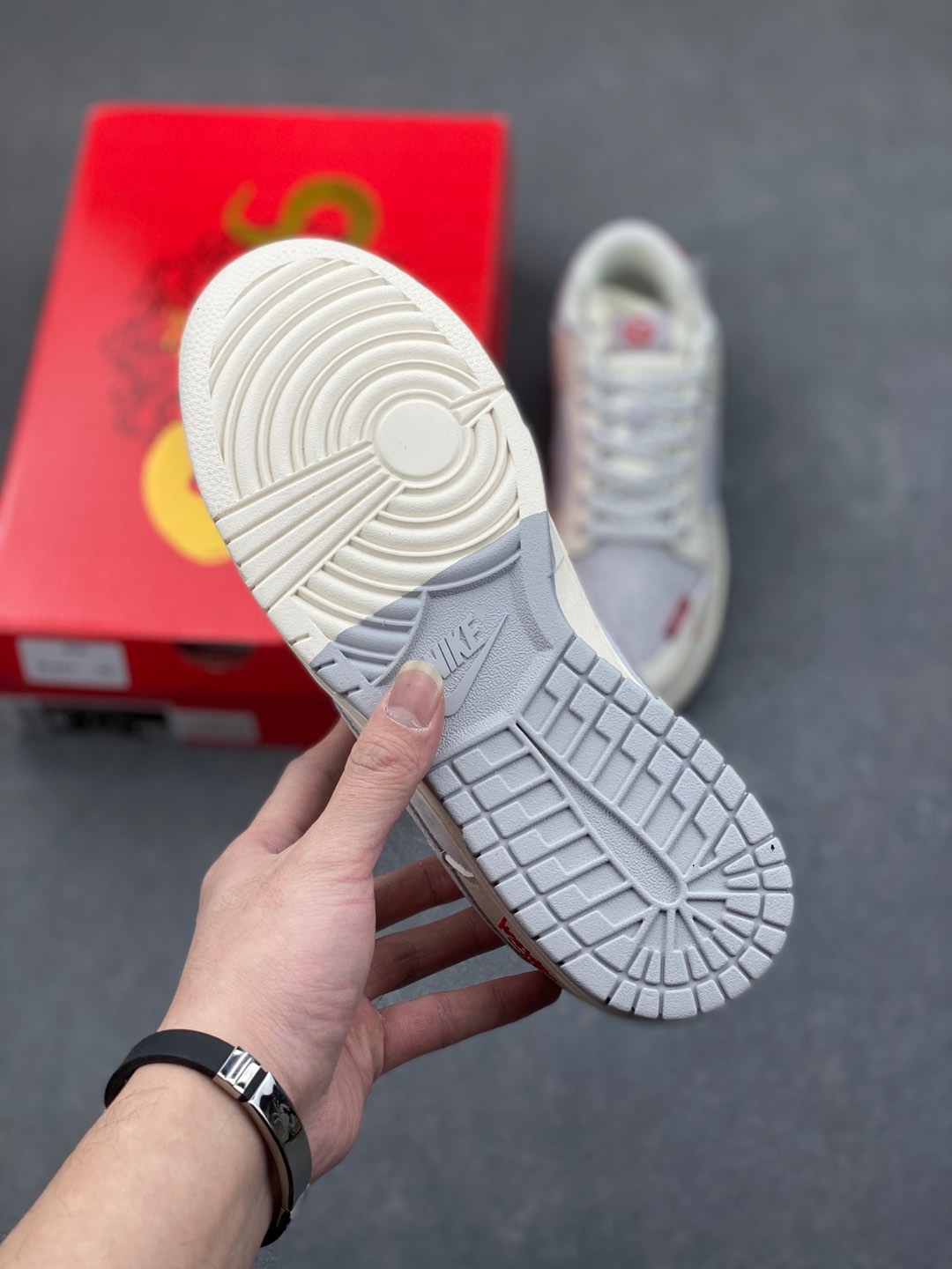 Nike SB Dunk Low x Stussy 'Year of the Snake' White Grey (Various Sizes) 7 i1735592431300 6291 0 5
