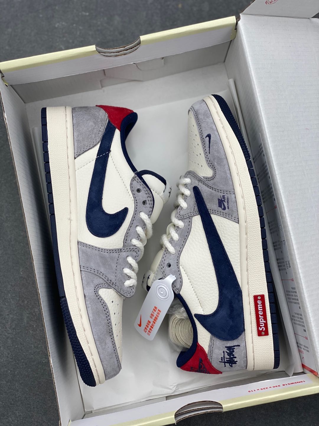 Travis Scott x Fragment Design x Air Jordan 1 Low OG SP Sneakers 10 i1735754471640 7088 0 8