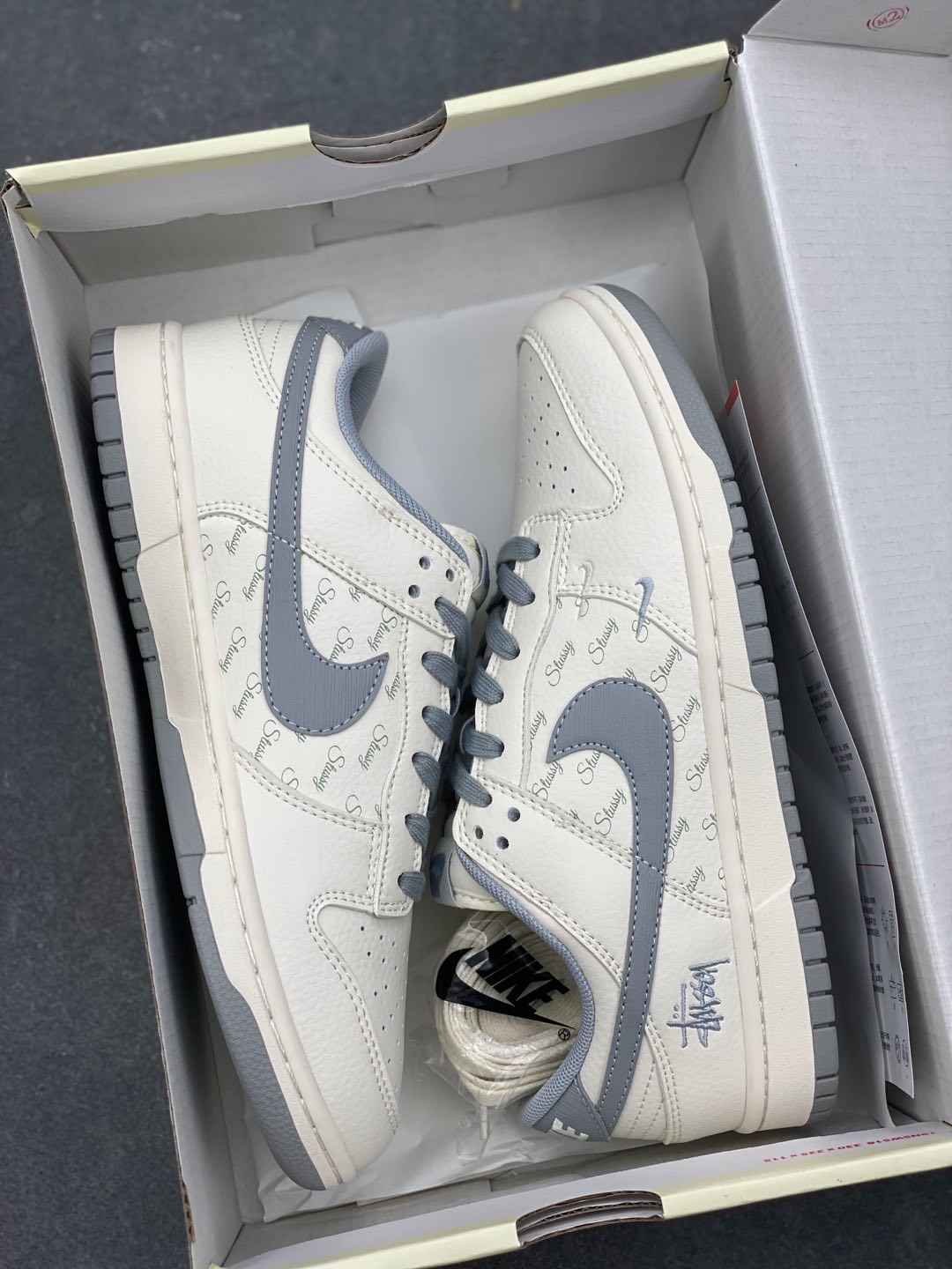 Nike SB Dunk Low Stussy Collab Gray Casual Sneakers, Anniversary Edition 9 i1735754571613 2816 0 8