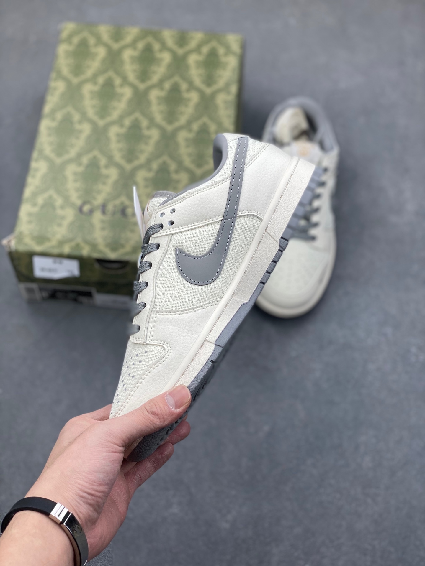 Nike SB Dunk Low Gucci Collab - Cream/Gray, Custom Edition, All Sizes Available 3 i1736194555775 2858 0 2