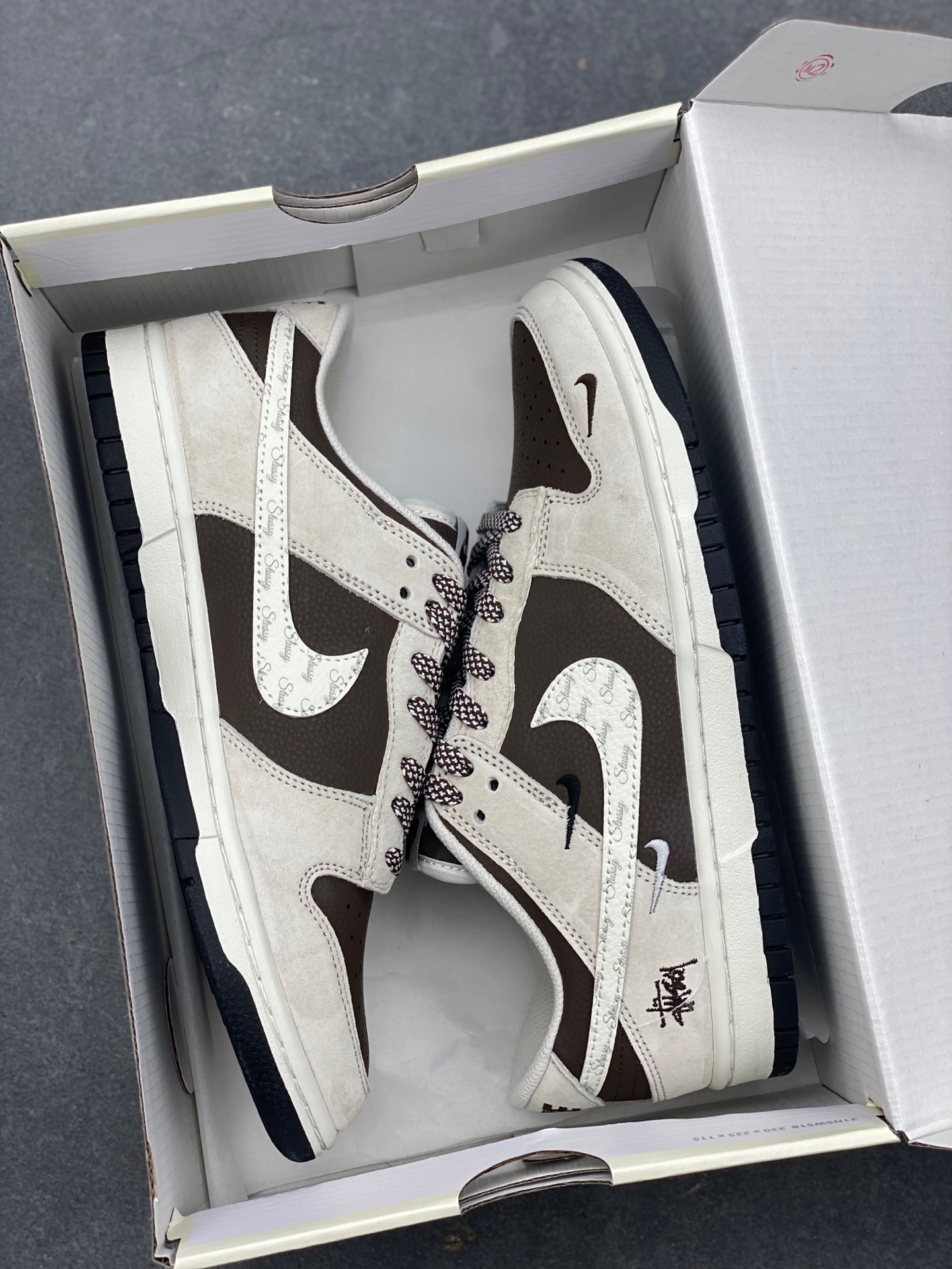 Nike SB Dunk Low Stussy Collab Brown Leather Casual Skateboarding Shoes 9 i1736194654181 3576 0 8