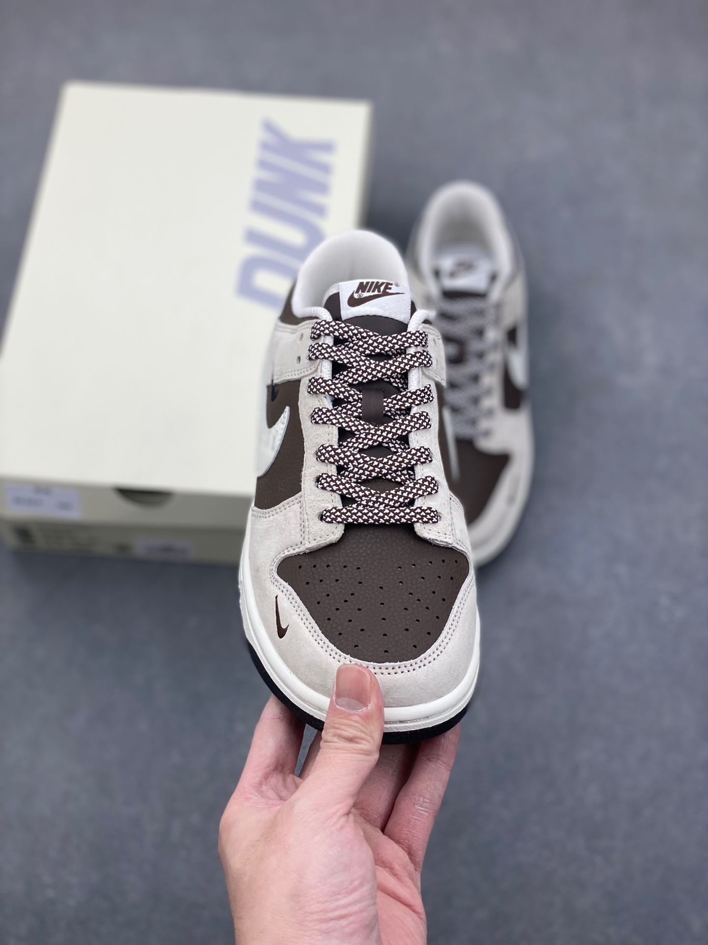 Nike SB Dunk Low Stussy Collab Brown Leather Casual Skateboarding Shoes 2 i1736194655174 1915 0 1
