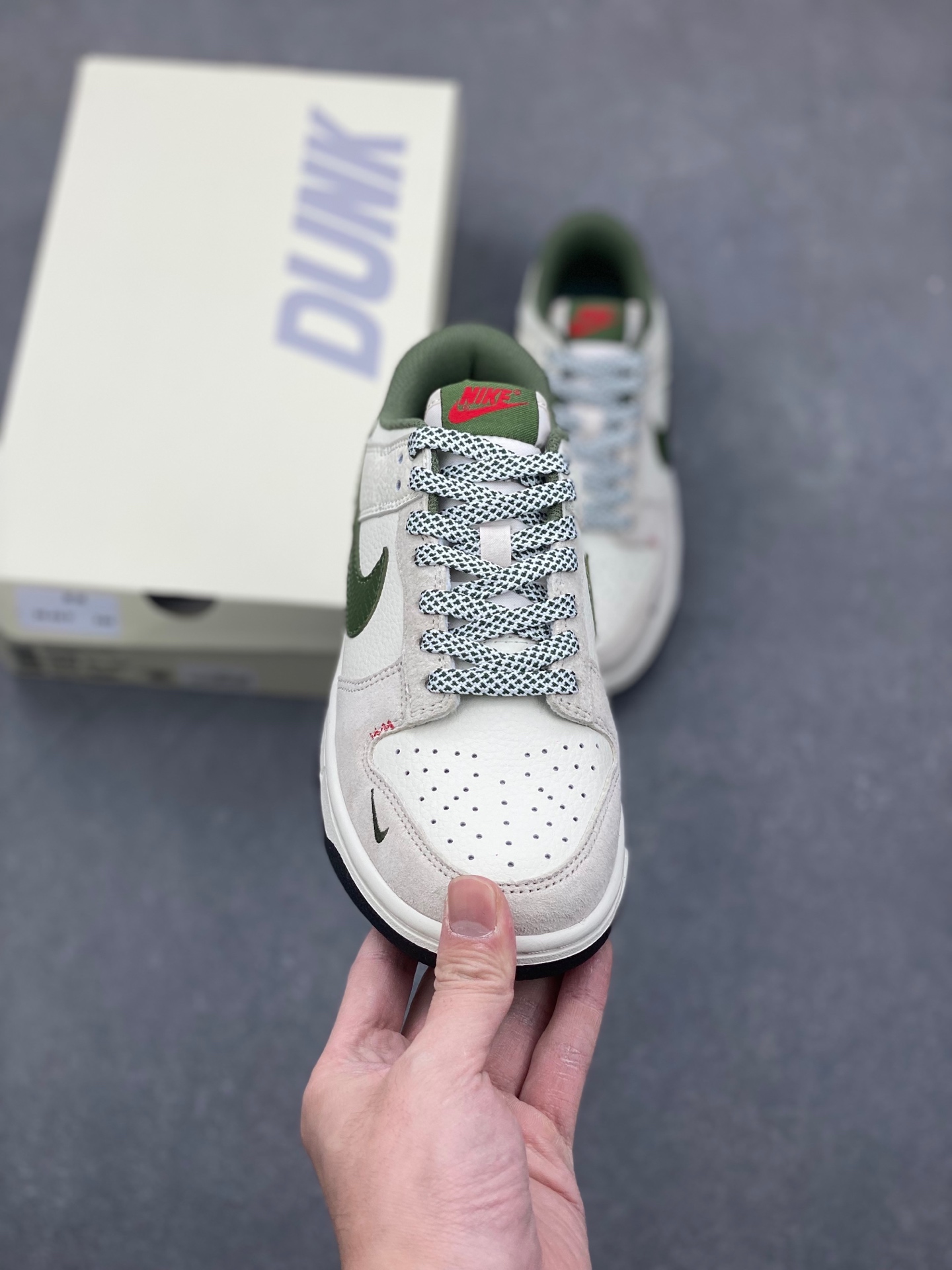 Nike SB Dunk Low UN 'Snakeskin' Limited Edition Casual Skateboarding Shoes 3 i1736195140448 8531 0 1