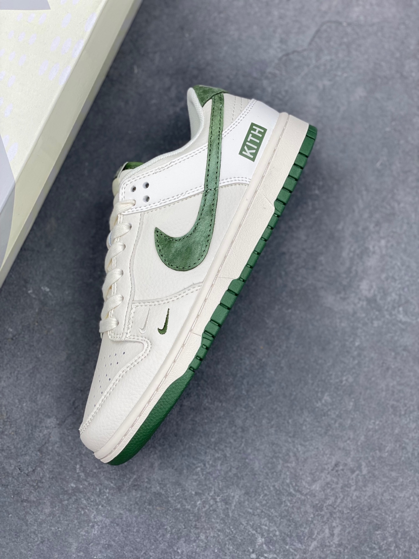 Nike SB Dunk Low Anniversary Custom Casual Sneakers, Limited Edition 7 i1736198944396 8087 0 6