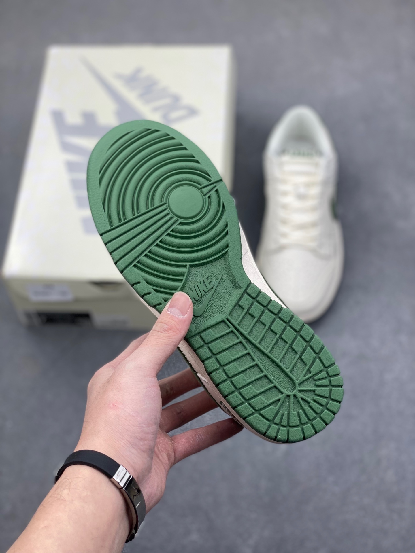 Nike SB Dunk Low Anniversary Custom Casual Sneakers, Limited Edition 6 i1736198945688 8235 0 5