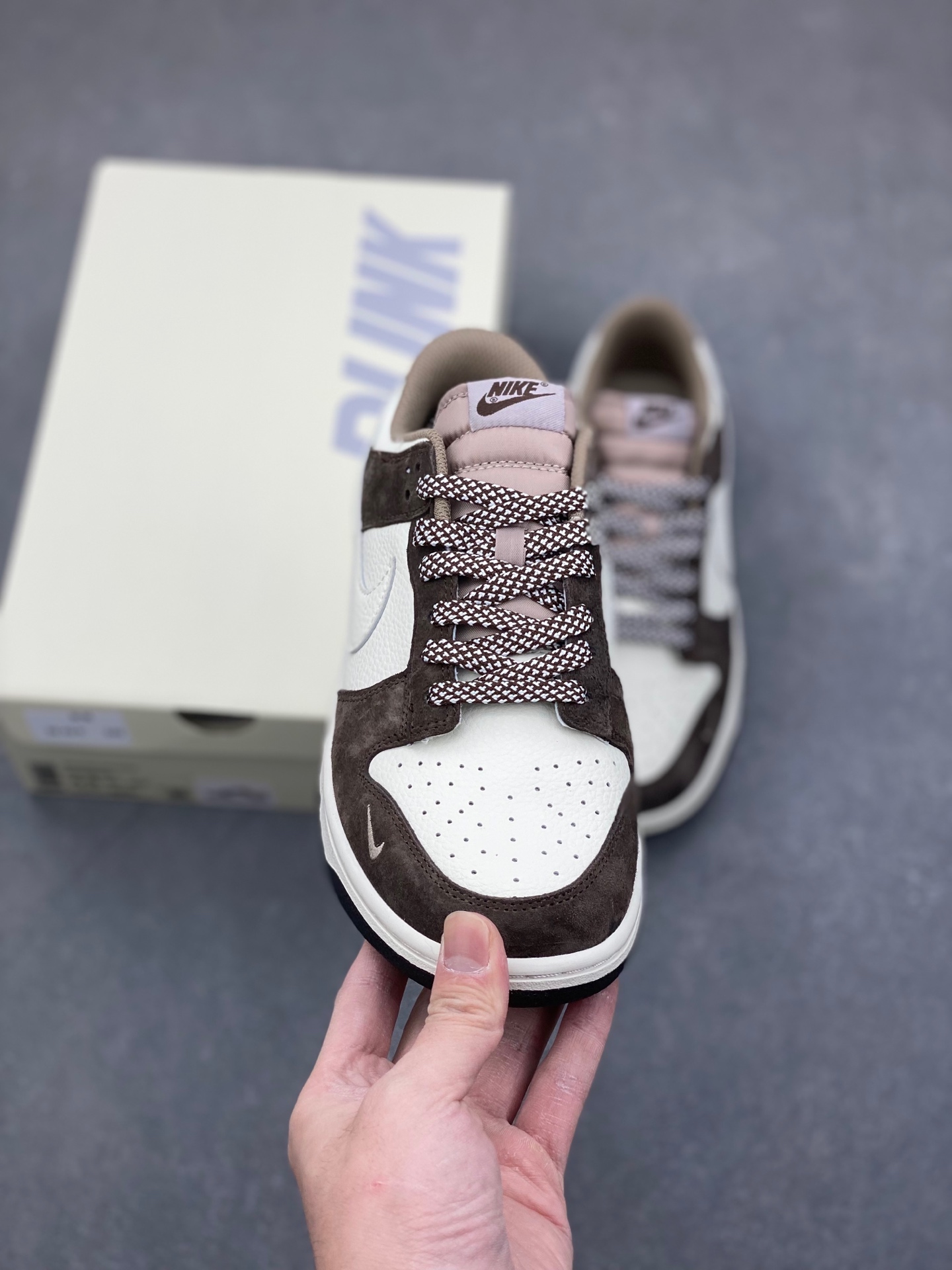 Nike SB Dunk Low The North Face Casual Sneakers - Limited Edition 3 i1736199011689 7274 0 1