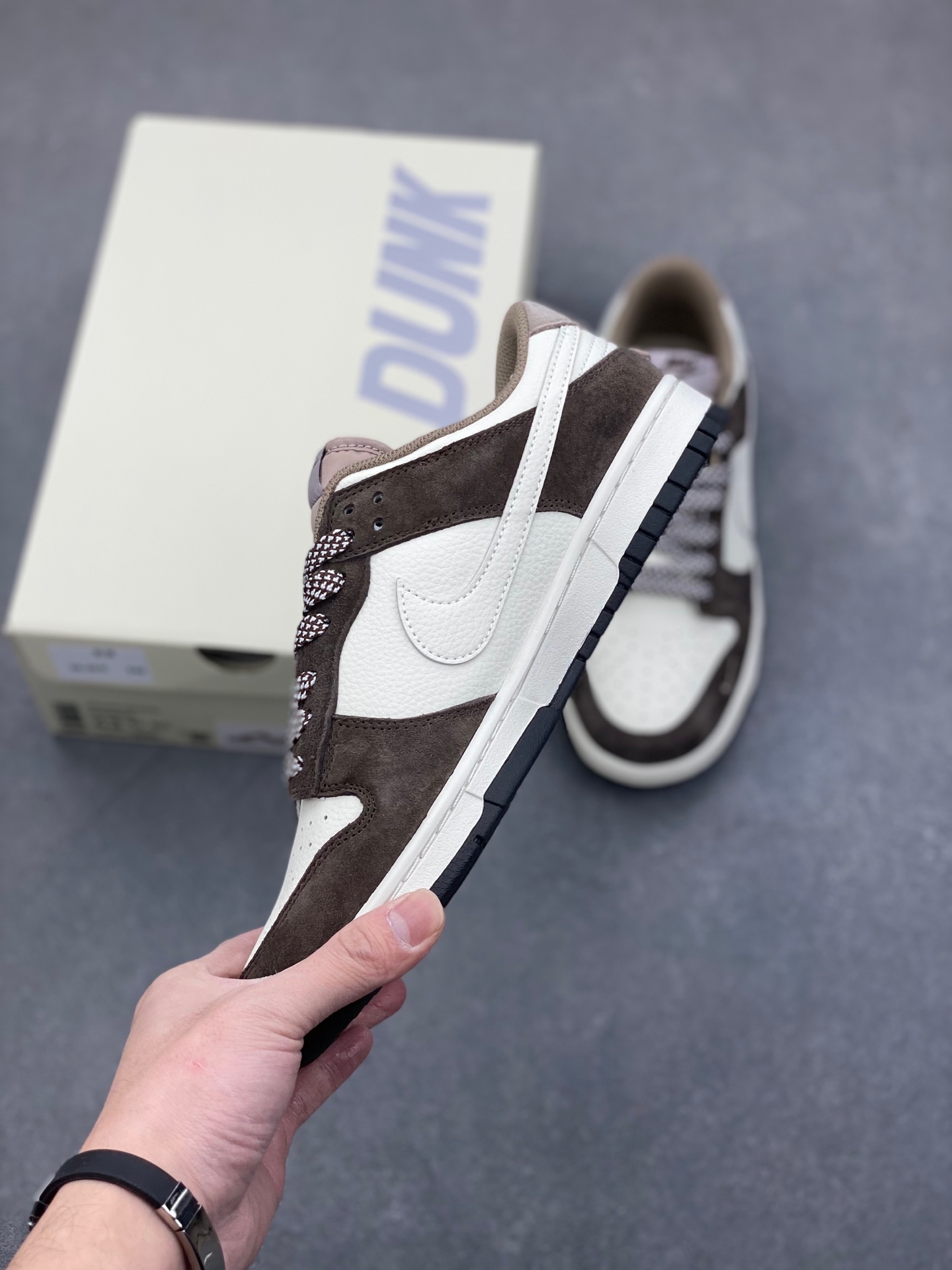 Nike SB Dunk Low The North Face Casual Sneakers - Limited Edition 4 i1736199025153 9266 0 2