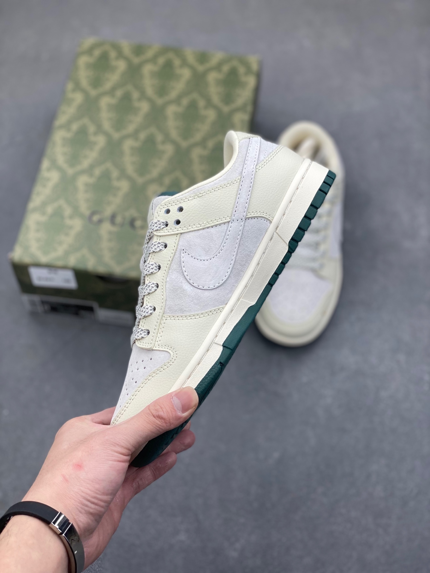 Nike SB Dunk Low Gucci Anniversary Custom Sneakers 4 i1736319928849 1384 0 2