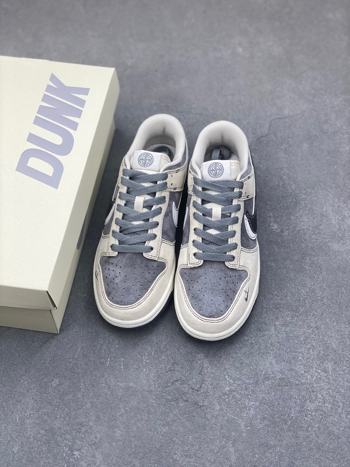 Nike Dunk Low Retro DIY Stone Island Custom Casual Sneakers DJ2024-087 8 i1736568085105 36 0 7