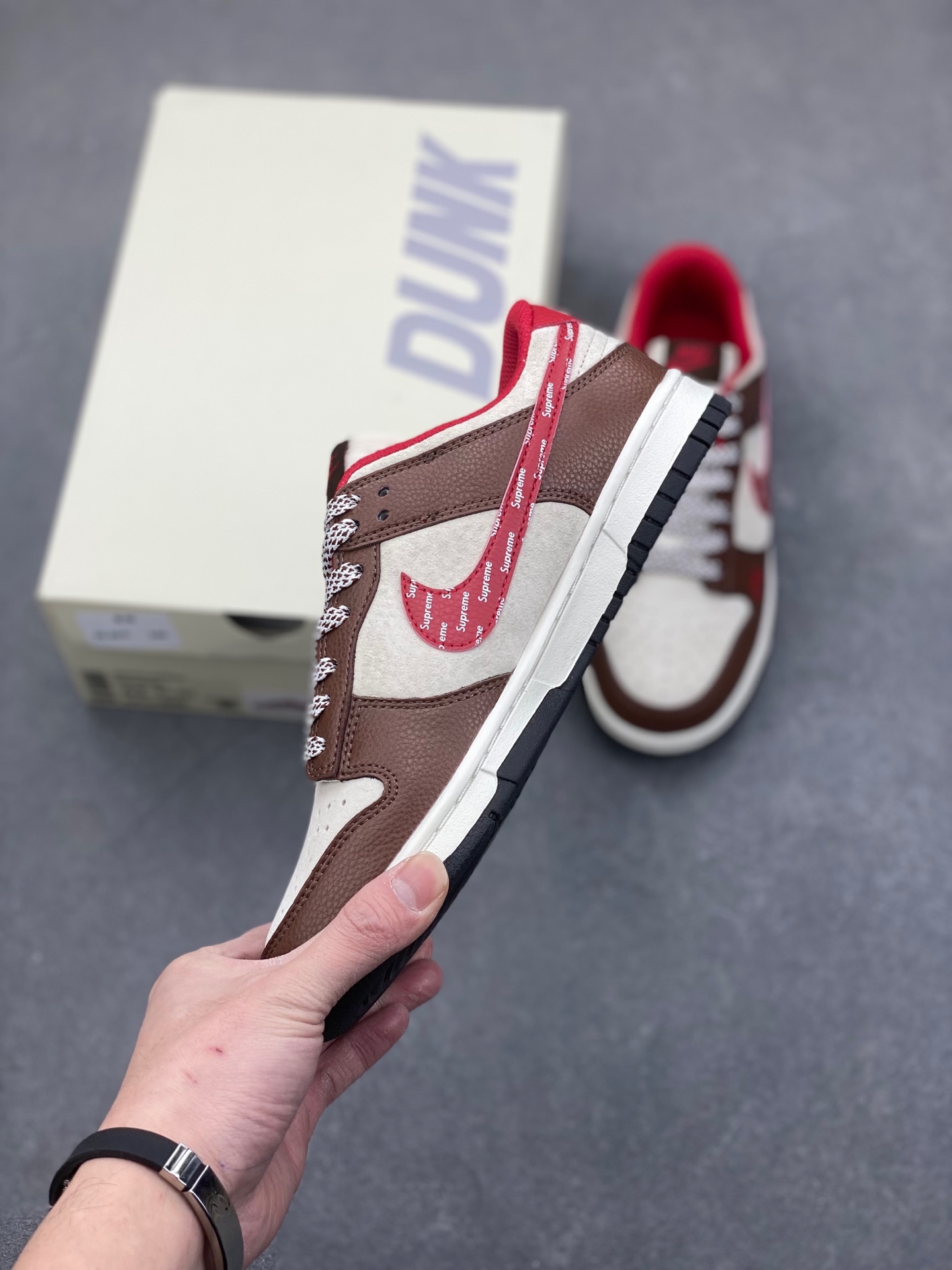 Nike Dunk Low Retro "Supreme" Custom Casual Sneaker - Premium Quality 4 i1736568219854 4681 0 2