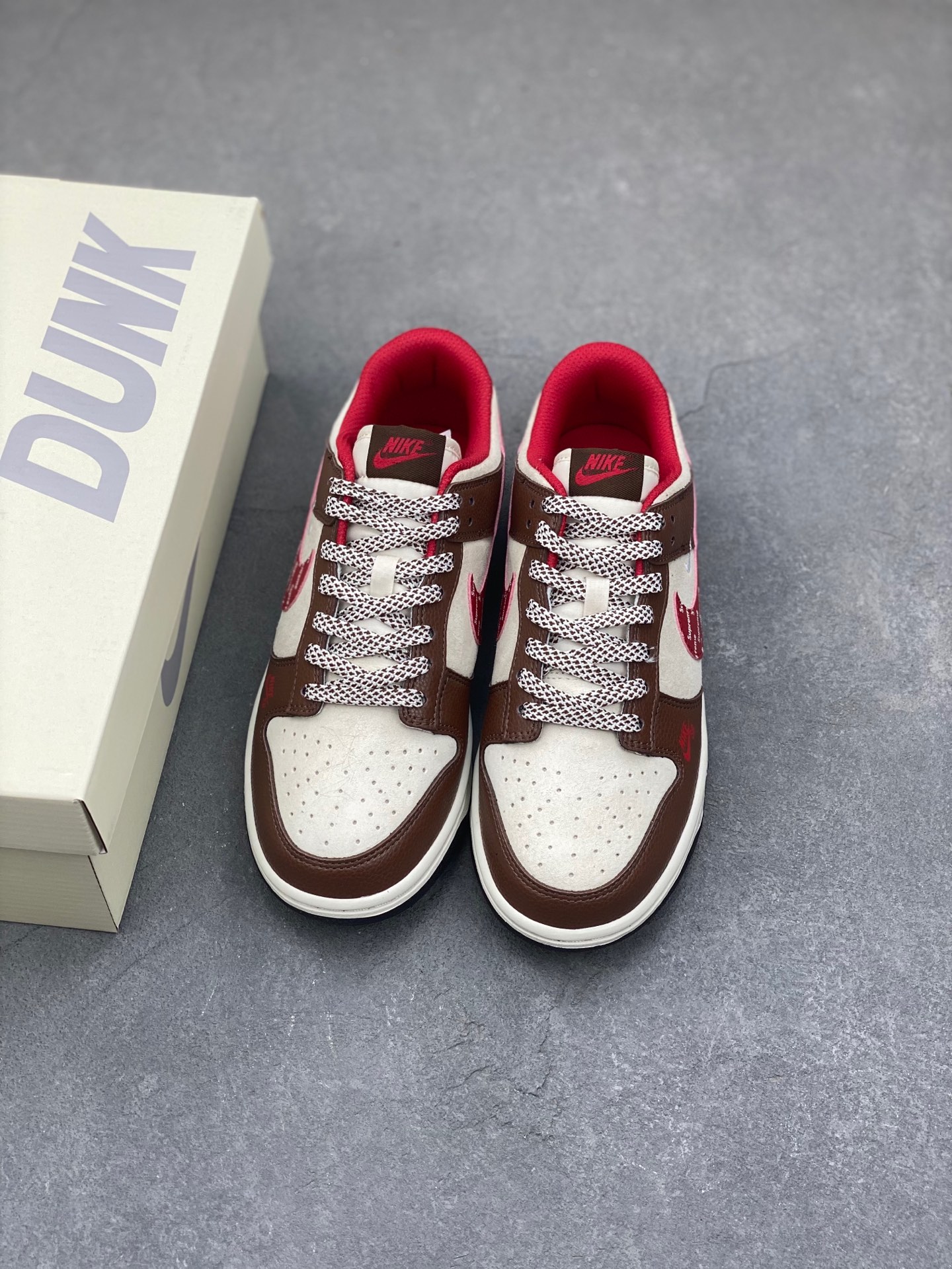 Nike Dunk Low Retro "Supreme" Custom Casual Sneaker - Premium Quality 9 i1736568220879 960 0 7