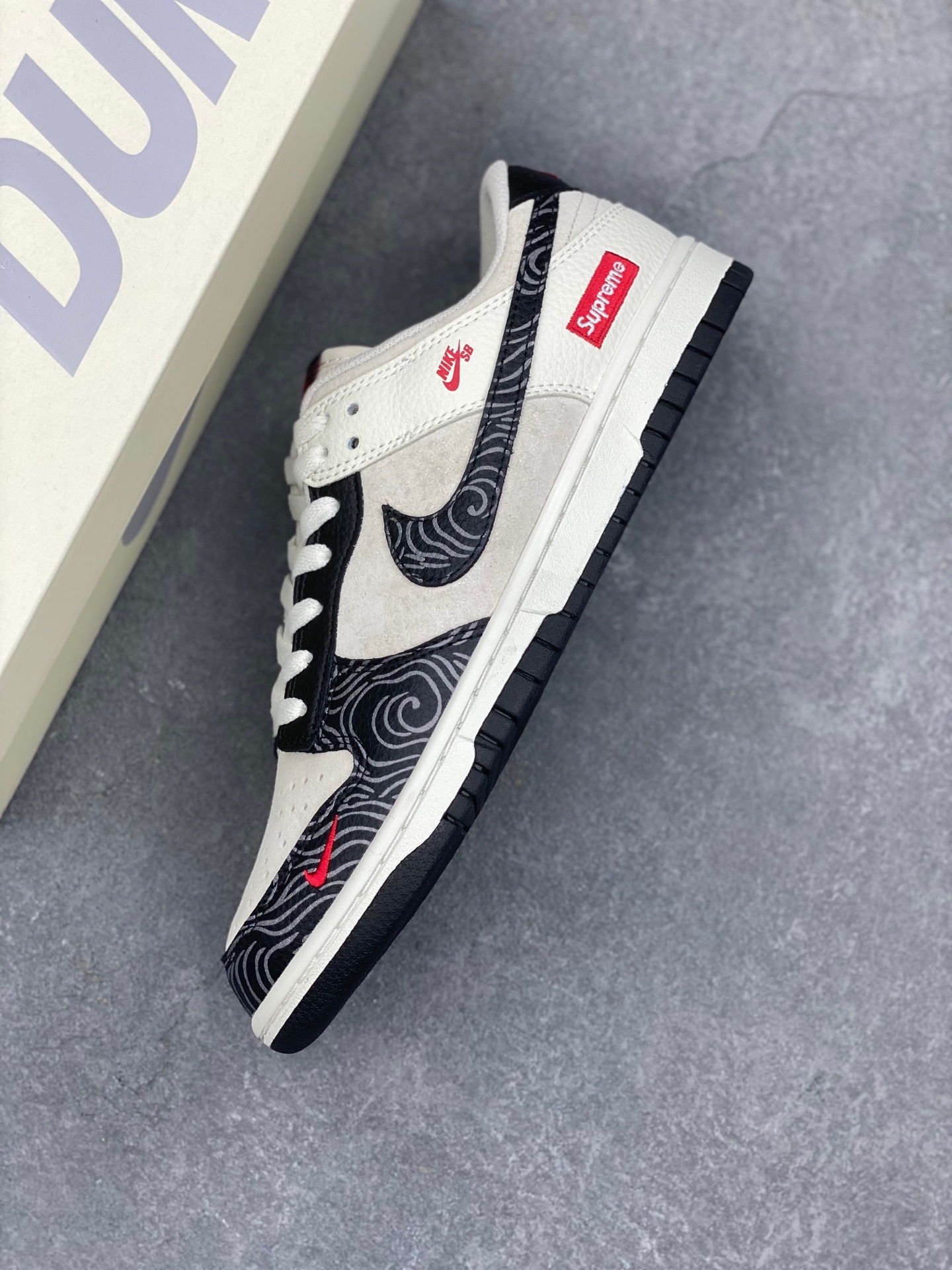 Nike Dunk Low Retro DIY Custom Sneakers - Premium Materials & Craftsmanship 7 i1736568283168 3304 0 6