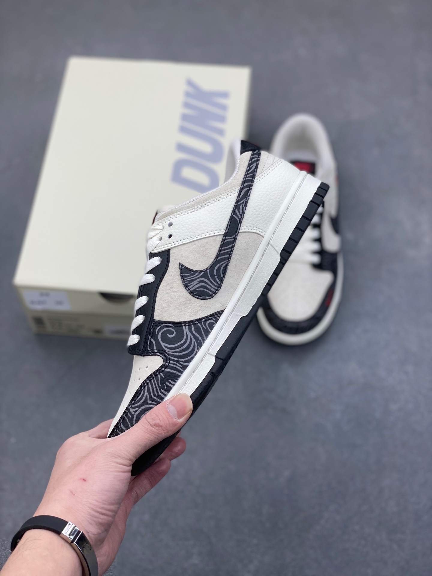 Nike Dunk Low Retro DIY Custom Sneakers - Premium Materials & Craftsmanship 3 i1736568283918 8131 0 2
