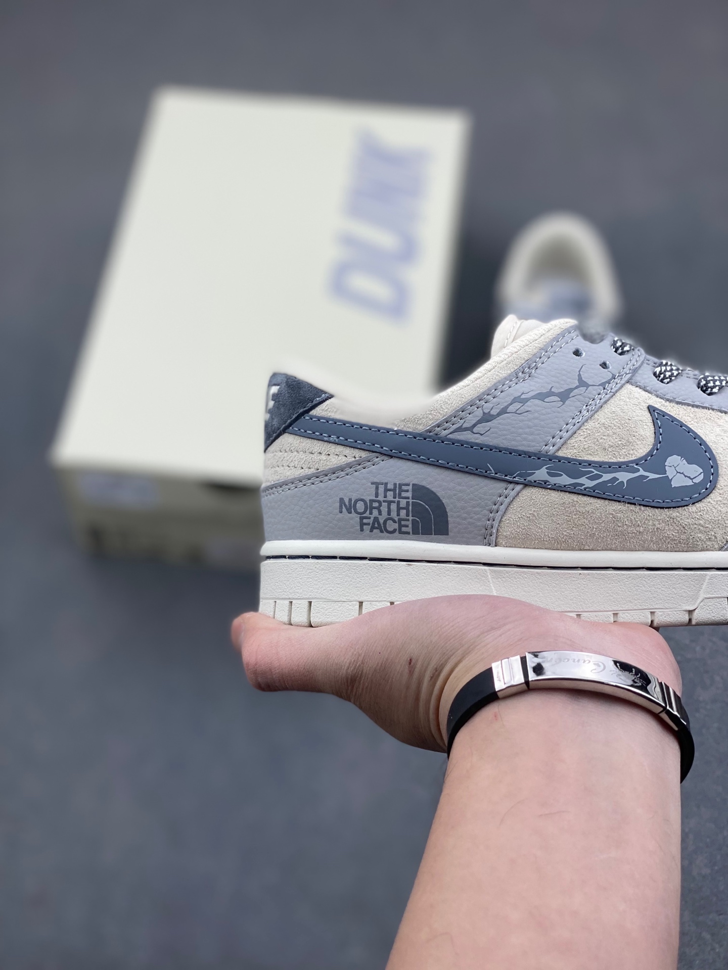 Nike Dunk Low Retro DIY Custom - Premium Leather, Comfort Fit, Durable Sole 5 i1736629189742 979 0 4