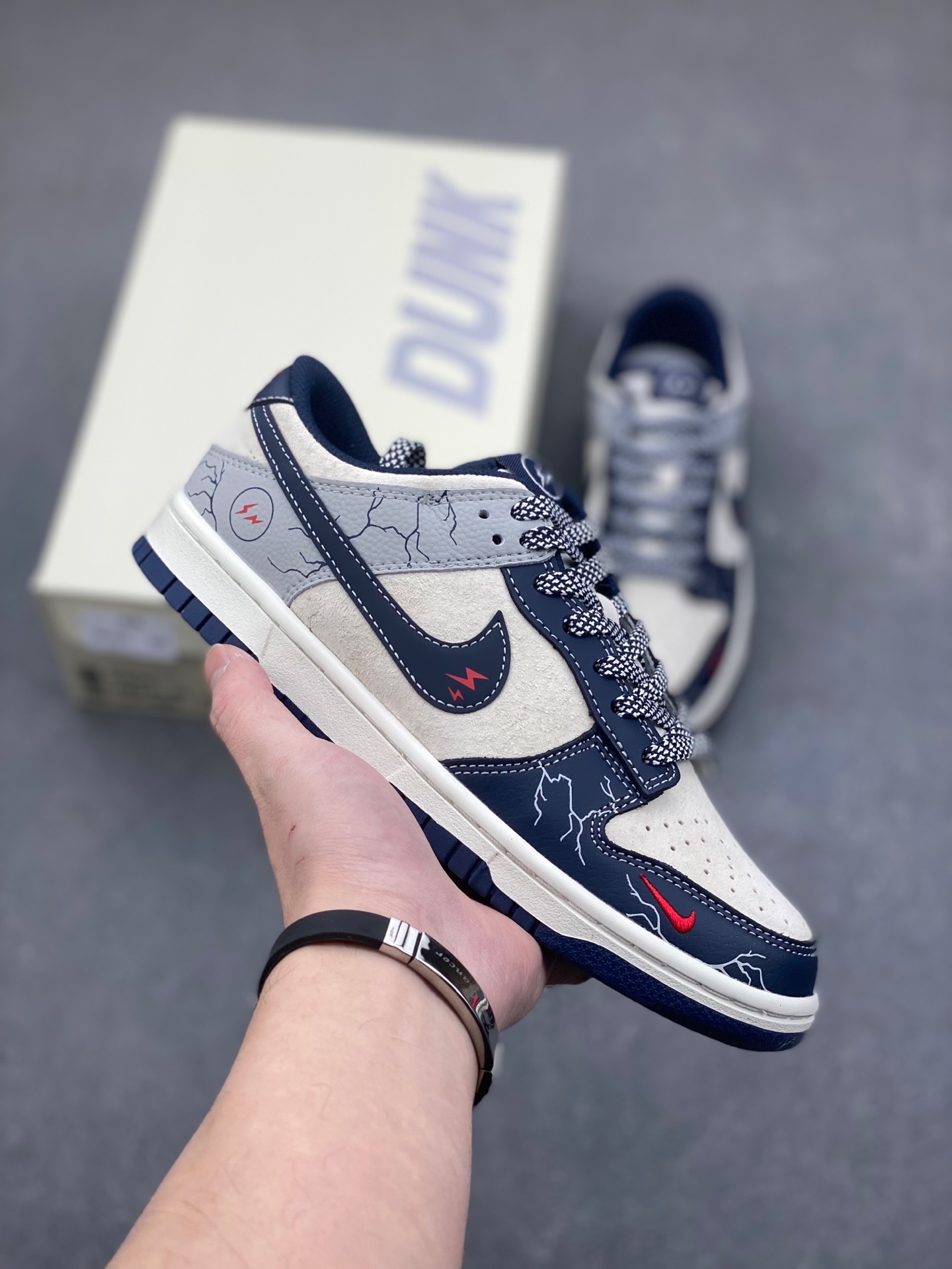 Nike Dunk Low Retro DIY Custom Casual Sneakers - Premium Leather, Unique Design 2 i1736629652616 8876 0 0