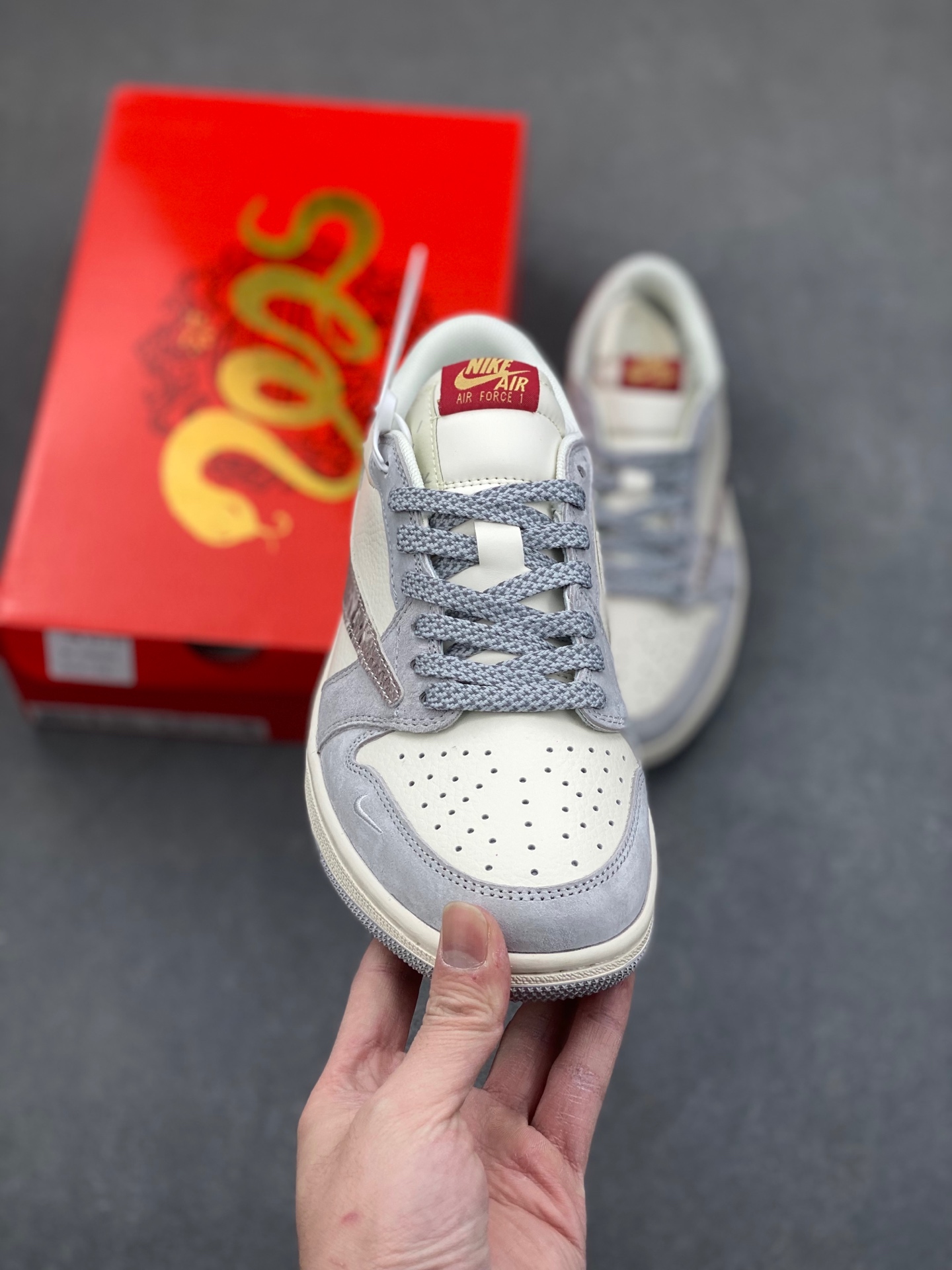 Air Jordan 1 Low Travis Scott Reverse Mocha - Premium Quality & Comfort 2 i1736724872894 7649 0 1