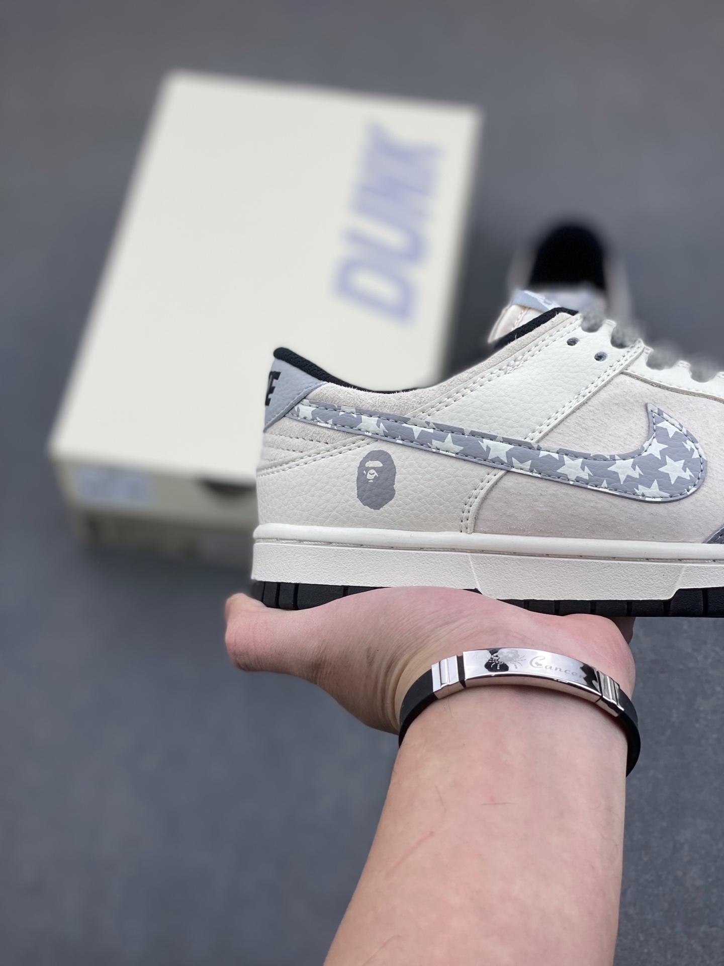 Nike SB Dunk Low x BAPE White Grey Starry Sky Edition Authentic Sneakers 5 i1736896424506 1939 0 4