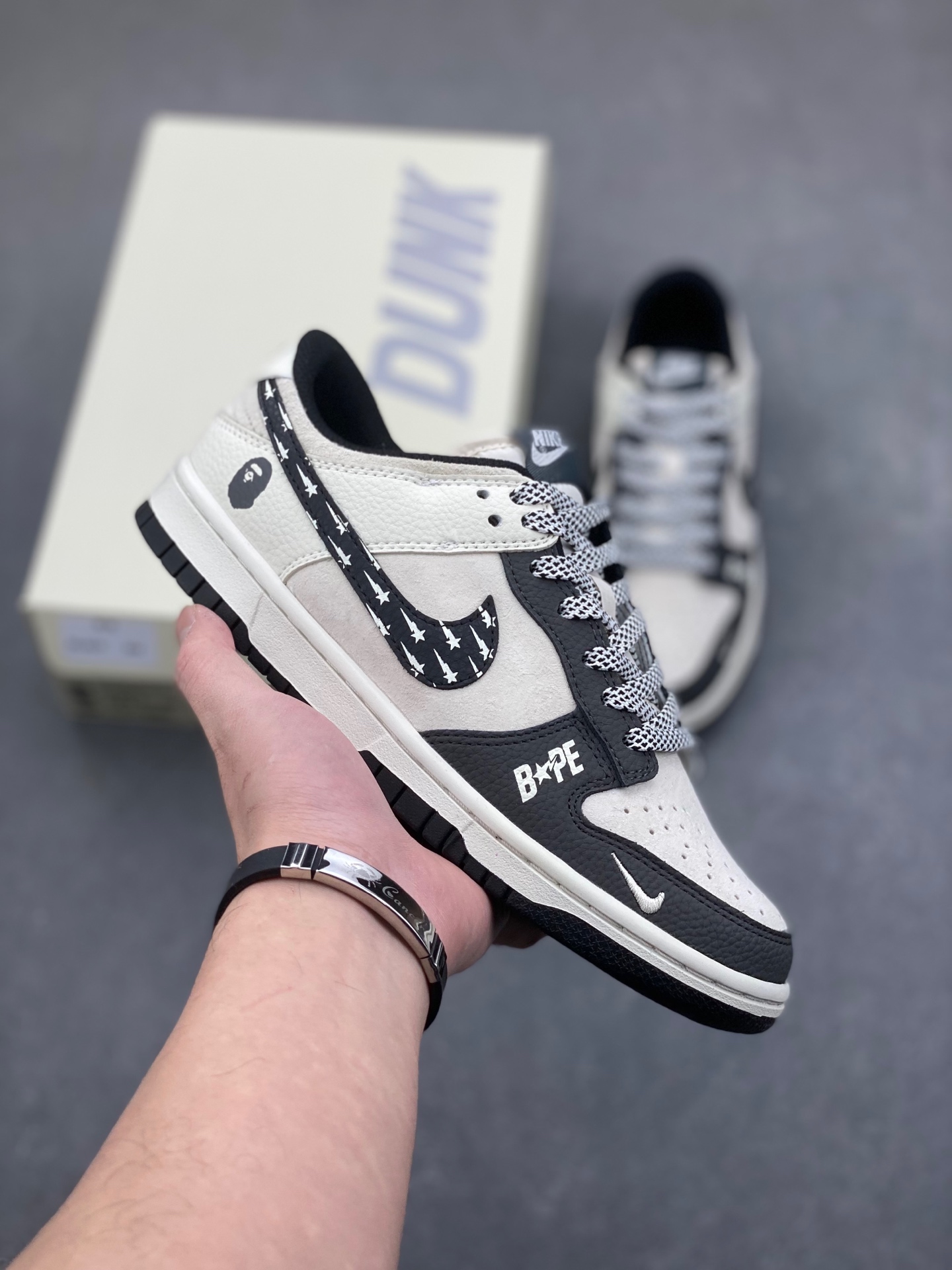 Nike SB Dunk Low x BAPE White Black Sneakers - Limited Edition 2 i1736896684030 8153 0 0