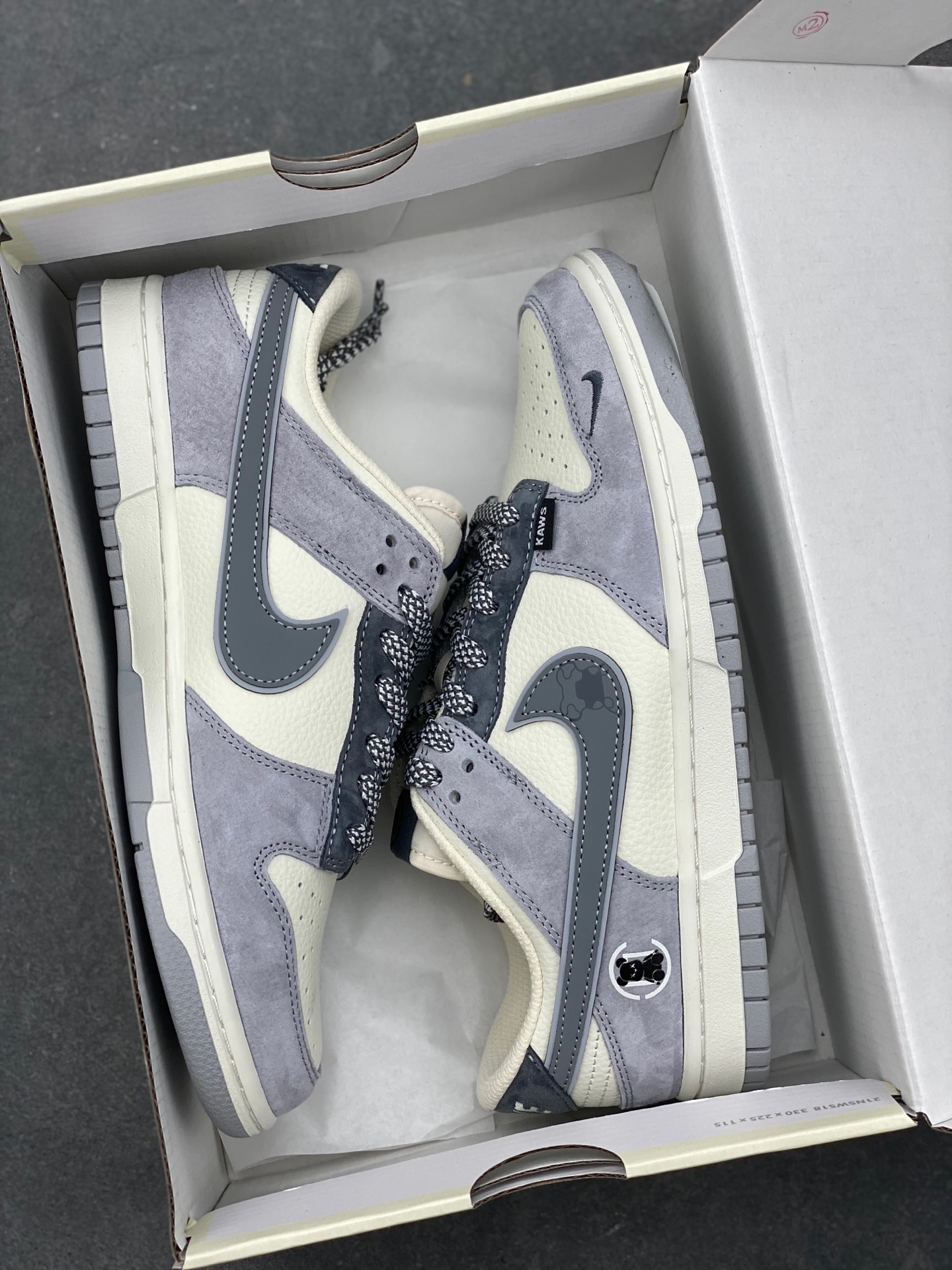 Nike SB Dunk Low Anniversary Custom Casual Shoe - Premium Quality & Comfort 10 i1736896766864 7043 0 8
