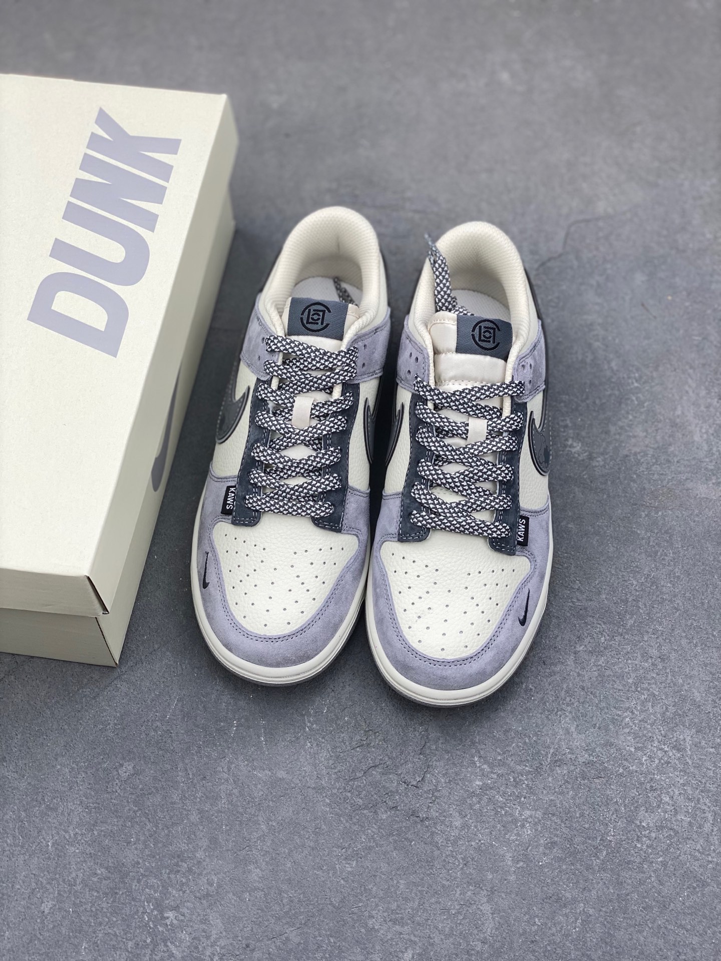 Nike SB Dunk Low Anniversary Custom Casual Shoe - Premium Quality & Comfort 9 i1736896767126 6529 0 7