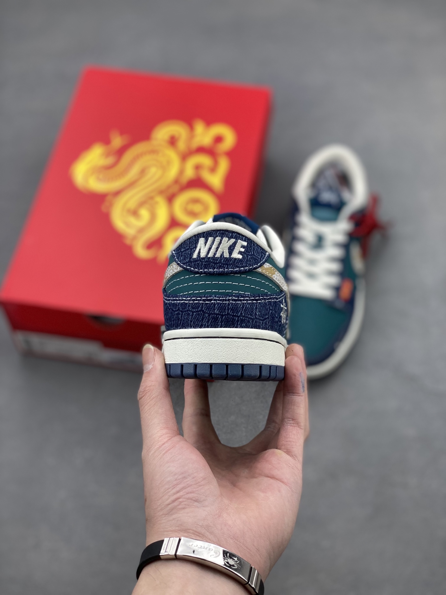 Nike Dunk Low Retro Louis Vuitton Custom Low-Top Casual Sneakers 5 i1739997074508 309 0 3