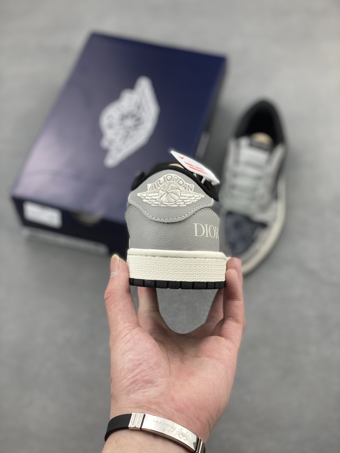 Travis Scott x Nike Air Jordan 1 Low x Dior Reverse Grey Black Sneakers 4 i1740938021289 4149 0 3
