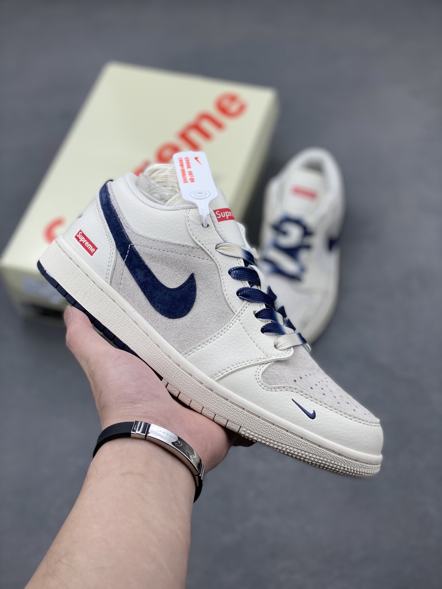 Nike Air Jordan 1 Low Supreme Collaboration - Deep Blue Accents 1 i1742061150438 9463 0 0