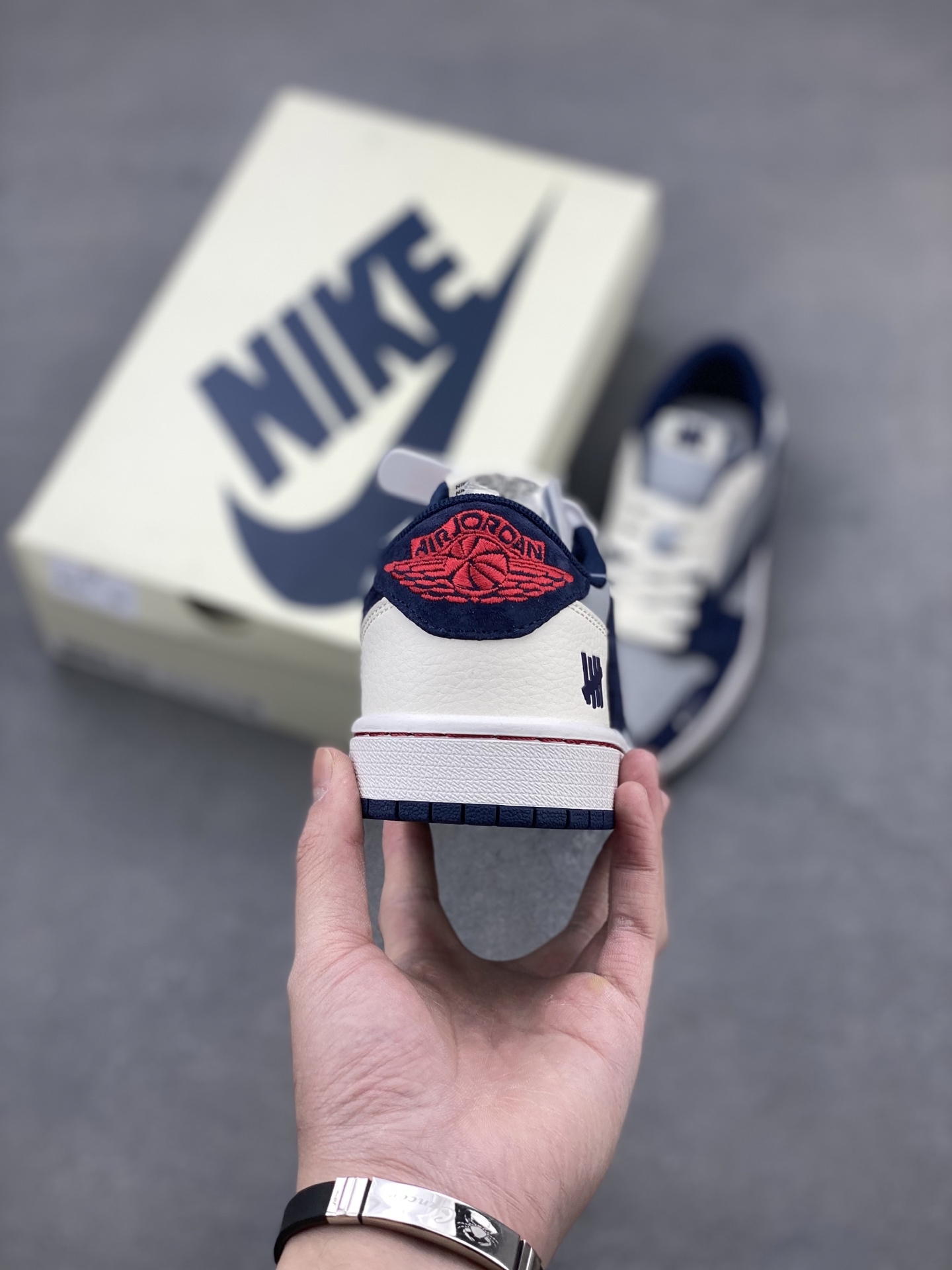Travis Scott x Fragment Design x Air Jordan 1 Low OG Sneakers 4 i1742402003289 9680 0 3