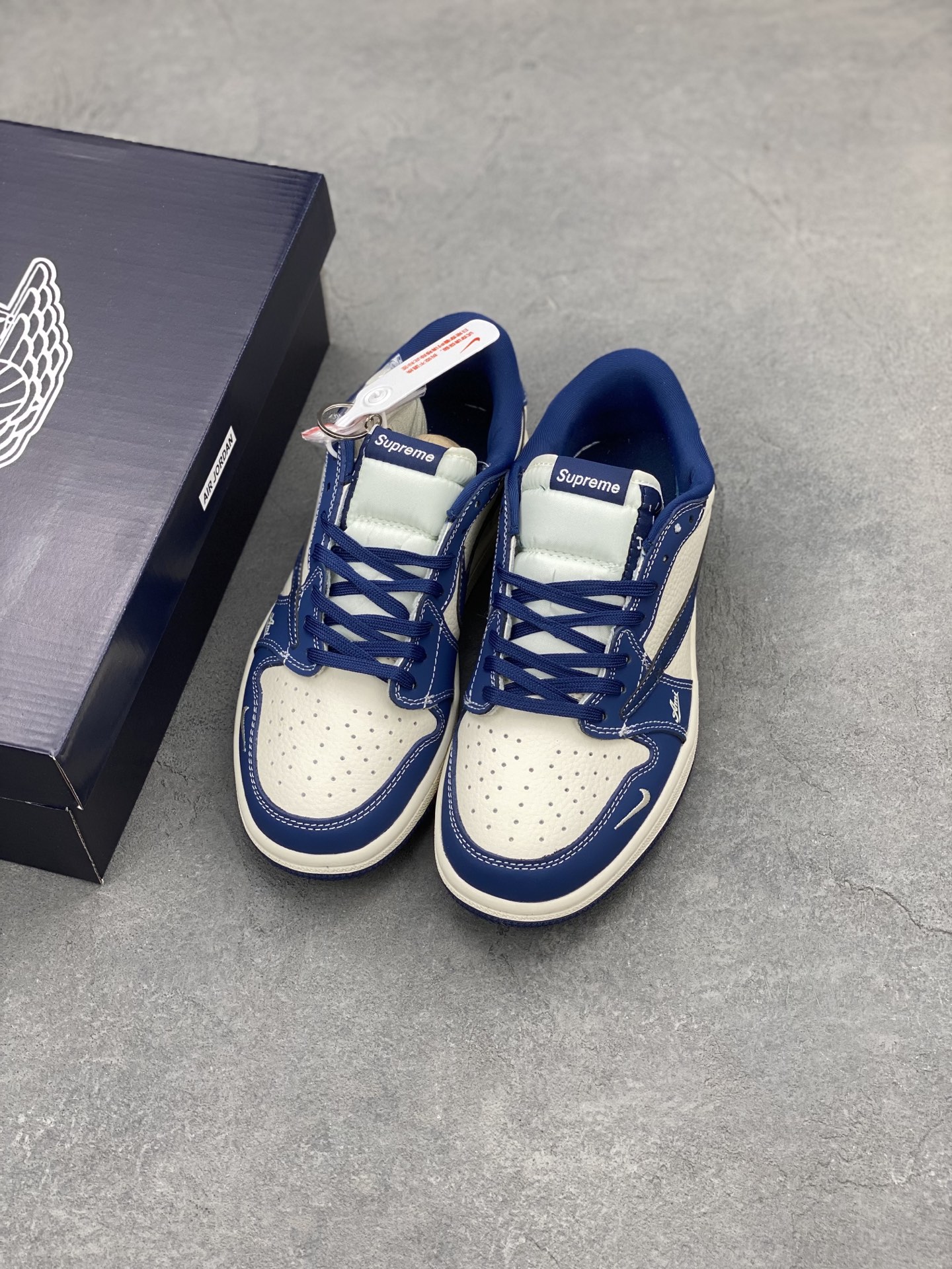 Travis Scott x Fragment Design Air Jordan 1 Low OG SP - Embroidered Blue 9 i1742402440453 3888 0 7