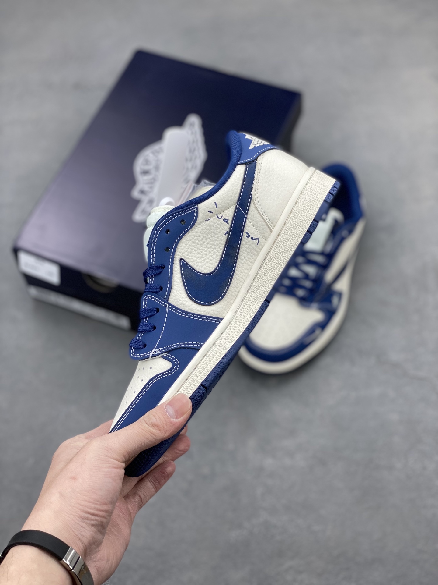Travis Scott x Fragment Design Air Jordan 1 Low OG SP - Embroidered Blue 4 i1742402453719 9422 0 2