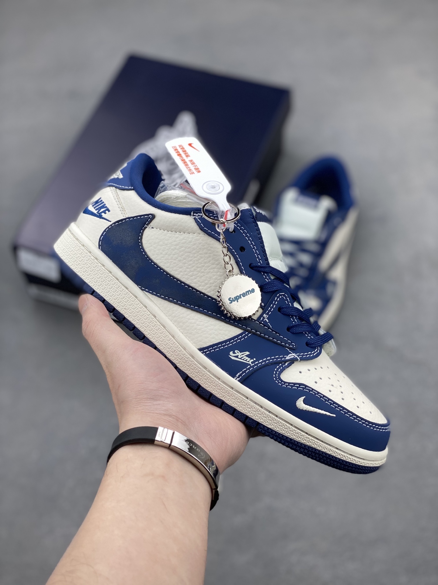 Travis Scott x Fragment Design Air Jordan 1 Low OG SP - Embroidered Blue 2 i1742402453838 7652 0 0
