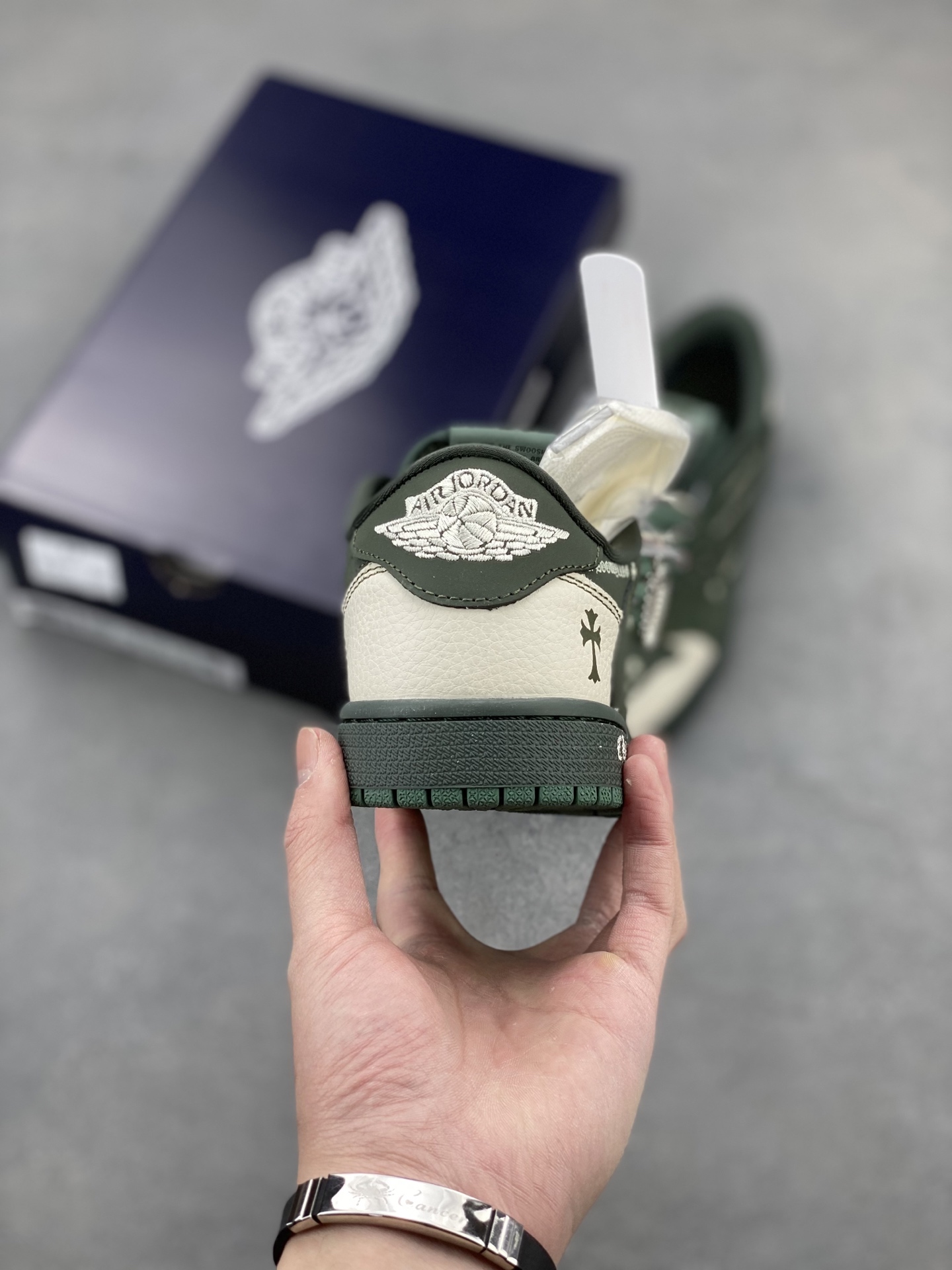 i1742487127430 9877 0 3