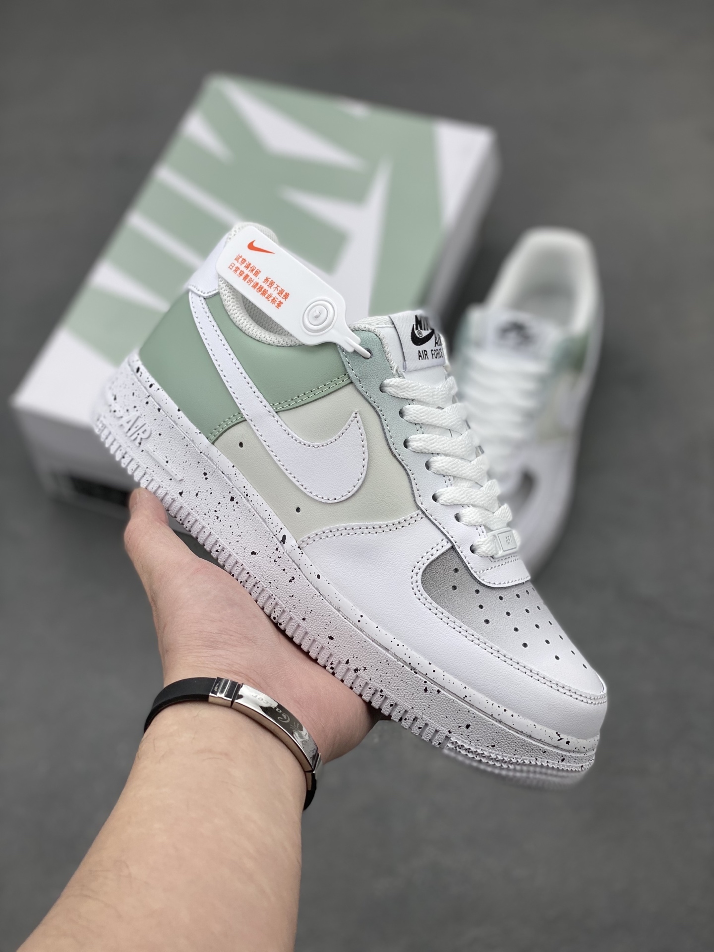 Nike Air Force 1 Low '07 Gradient Grey Green Splatter Sneakers 2 i1742593243485 9835 0 0