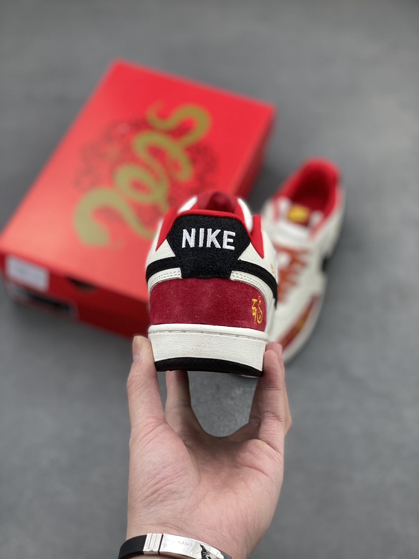 Nike Ebernon Low PRM: Breathable, Versatile Sneakers for Everyday Wear 5 i1742593591336 7262 0 3