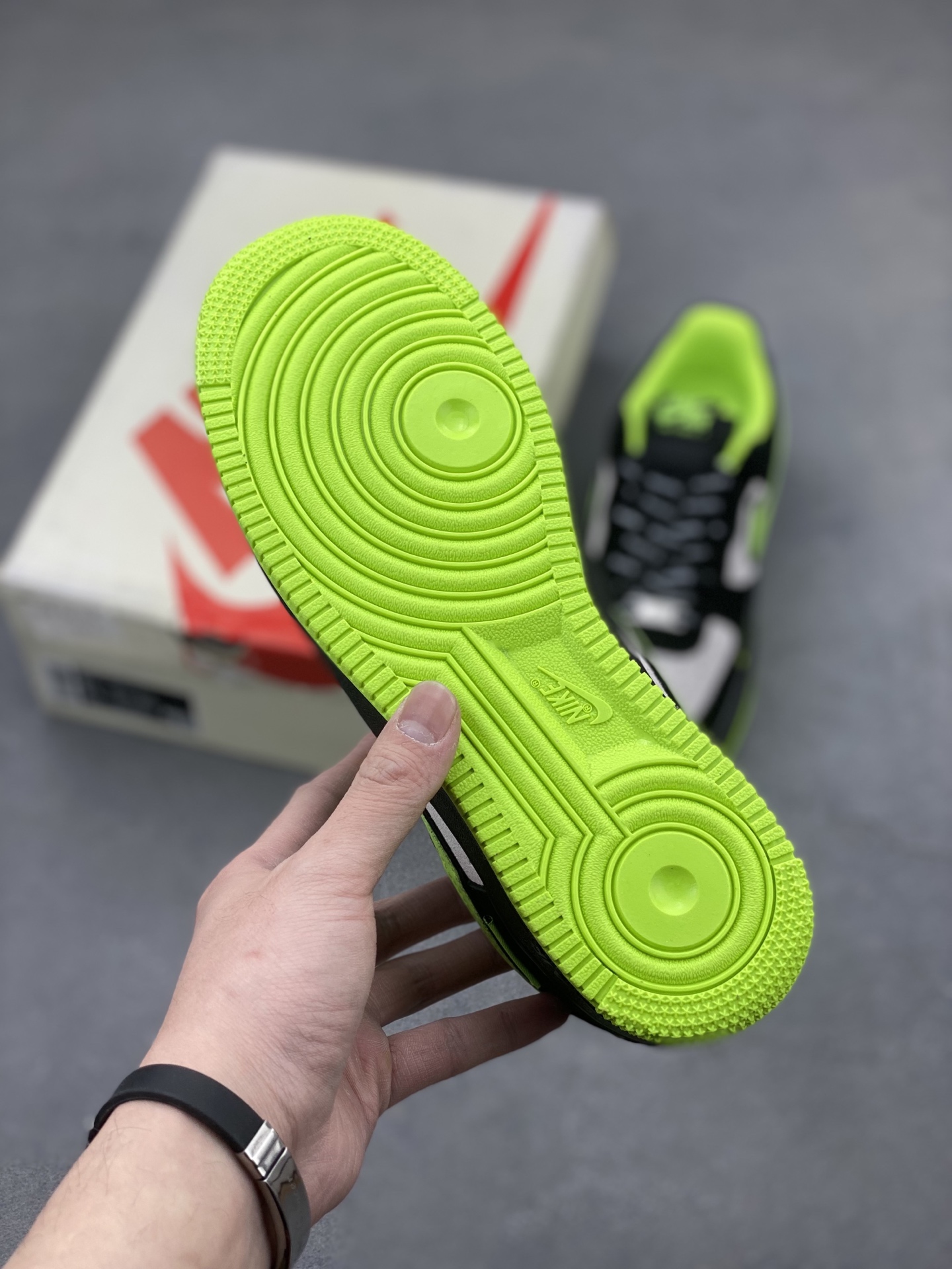 Nike Air Force 1 '07 Low Supreme 'Black Light' - Limited Edition Sneakers 7 i1742593969535 5179 0 5