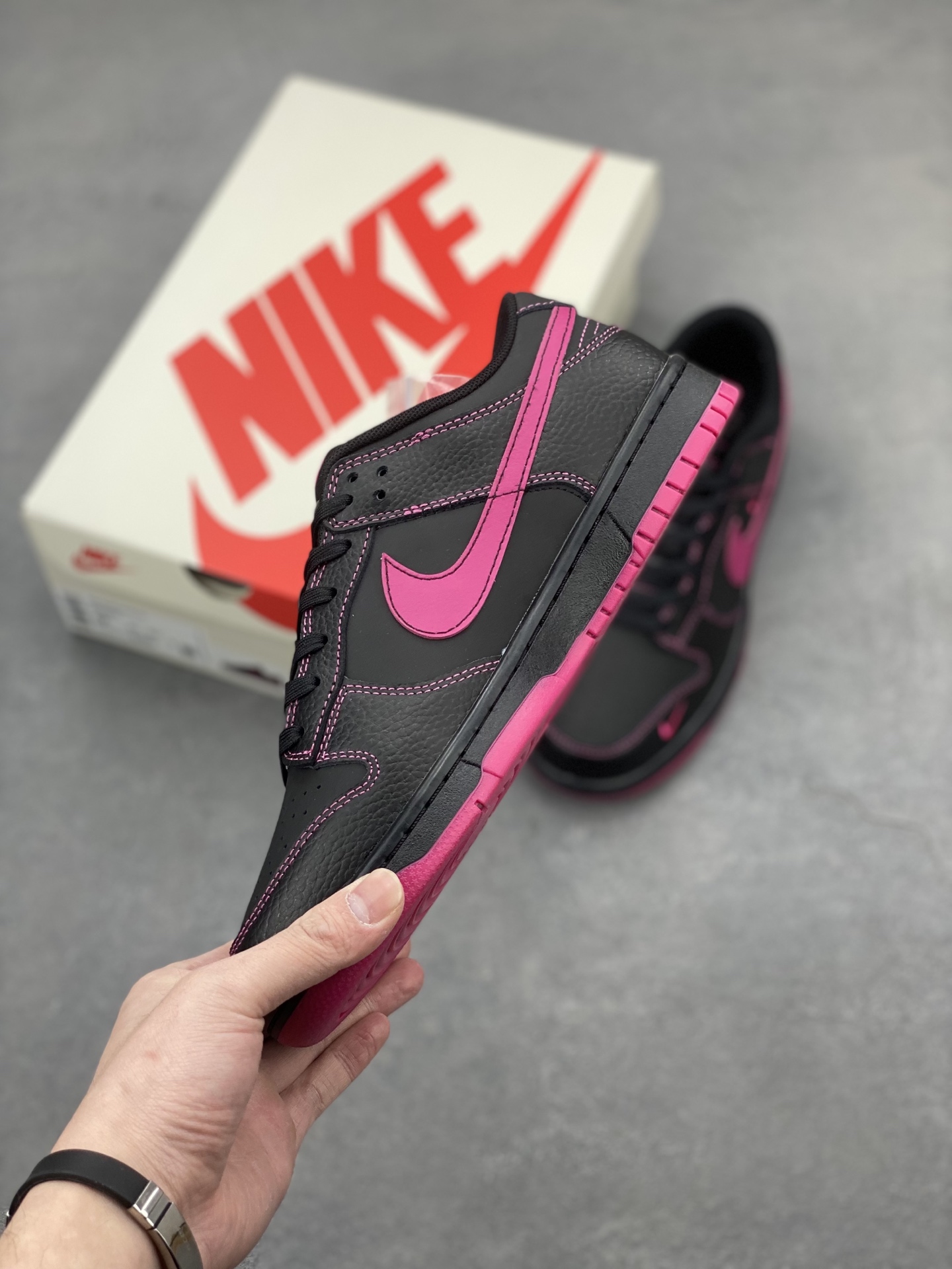 Nike Dunk Low Retro Black/Fuchsia Dream Sneakers - Comfortable, Stylish, Durable 4 i1742661663590 6950 0 2