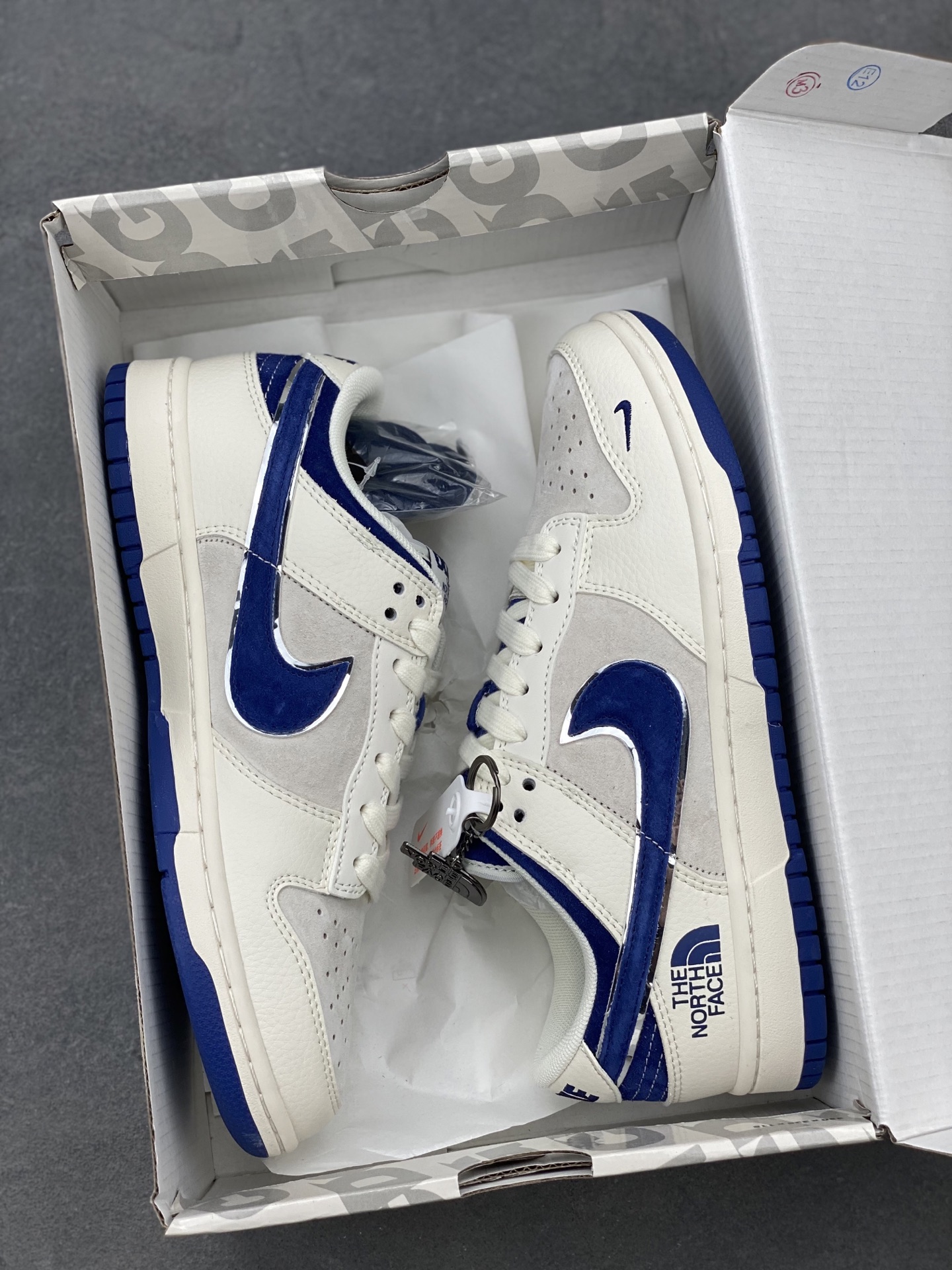 Nike SB Dunk Low The North Face Custom Sneakers - Premium Quality 10 i1743178347905 2965 0 8