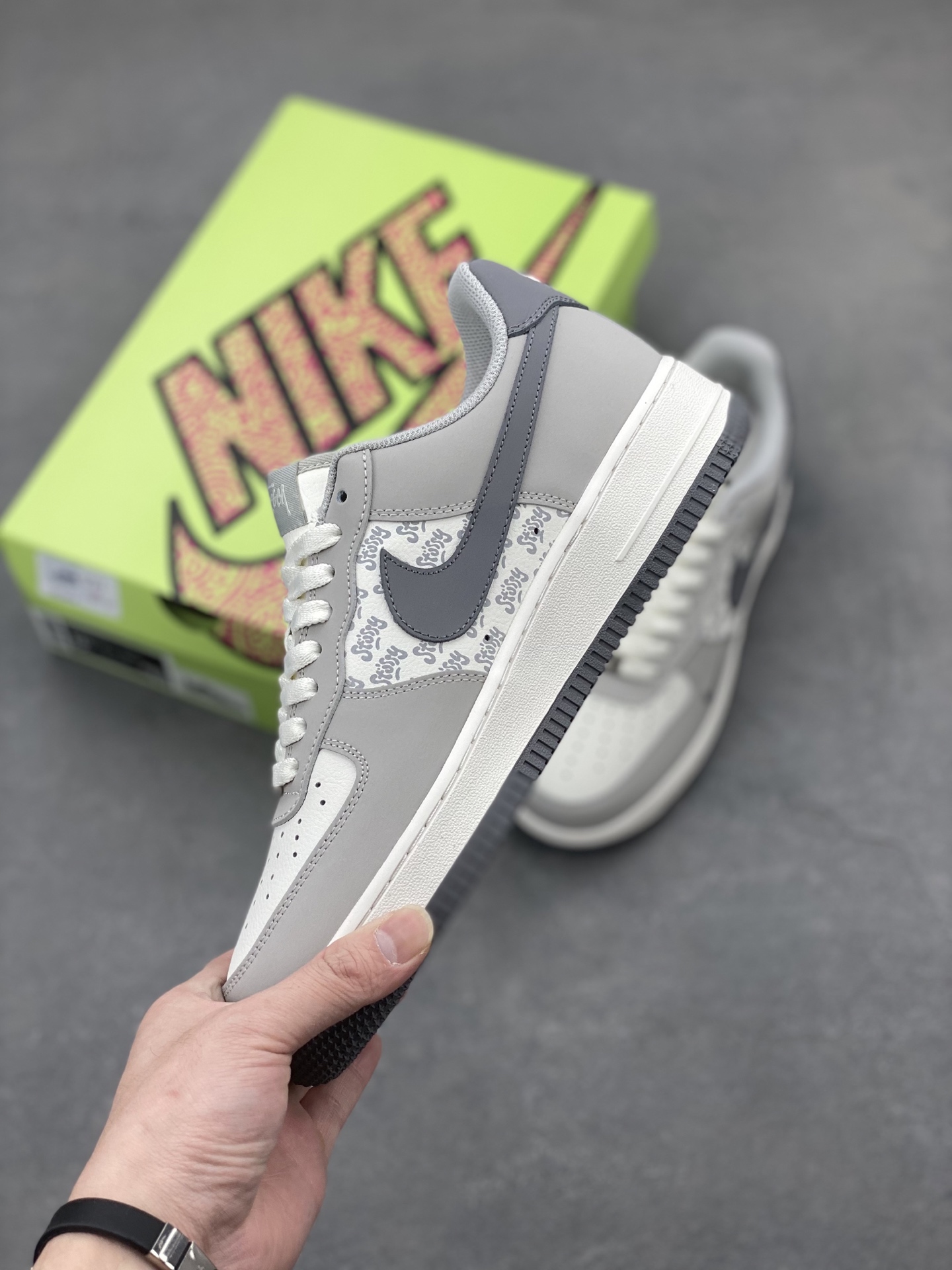 Nike Air Force 1 '07 Low Grey/White Stussy Limited Edition Sneakers 4 i1743610783806 5609 0 2