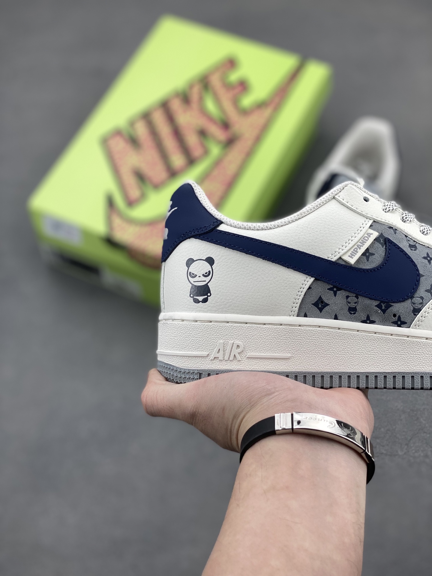 Nike Air Force 1 '07 Low Sneakers - Limited Edition, Panda Design, Cushioned Comfort 6 i1743610826938 4595 0 4