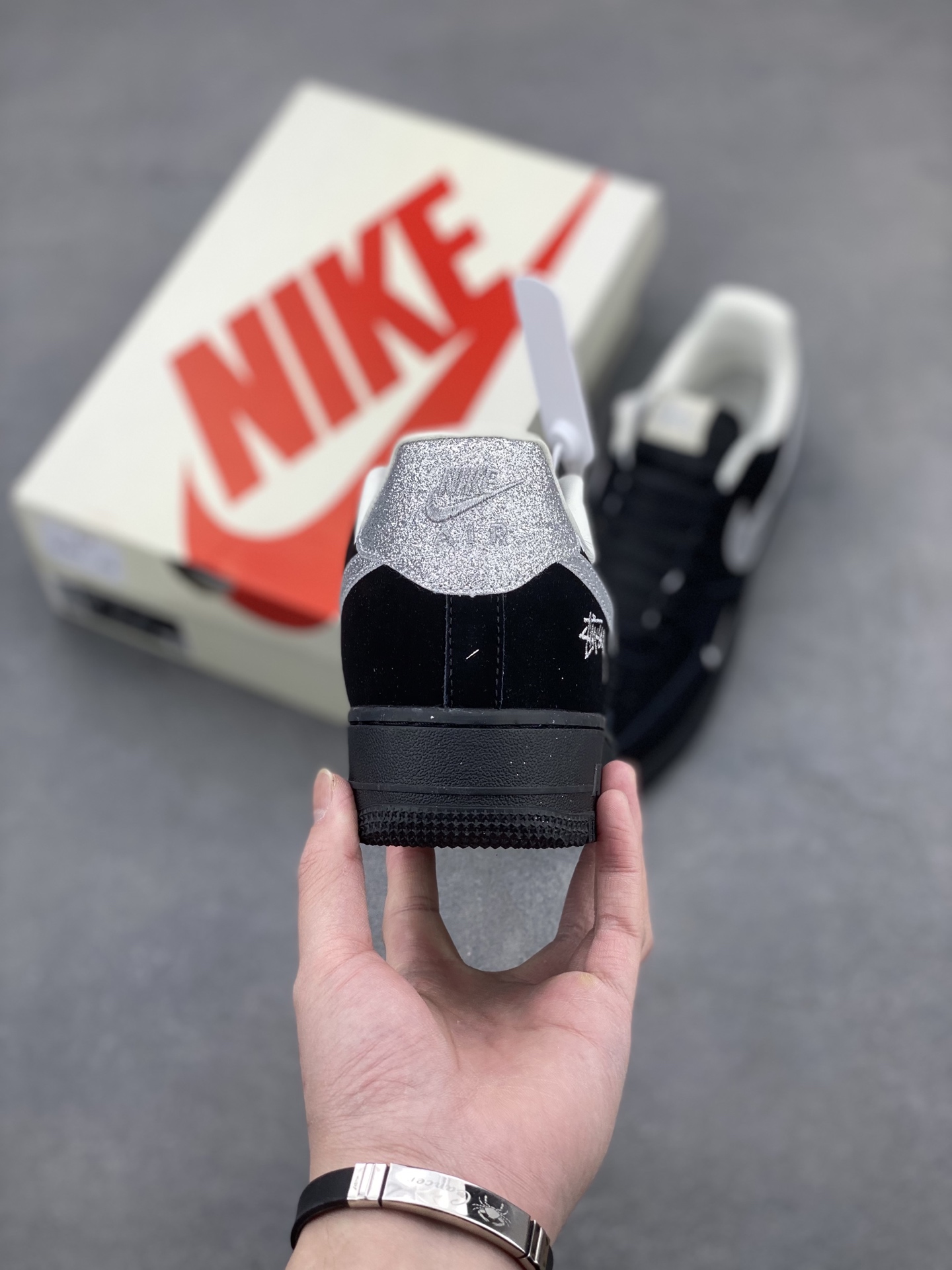 Nike Air Force 1 '07 Low Black Sneakers - Limited Edition, Comfortable Fit 5 i1743611077595 7601 0 3