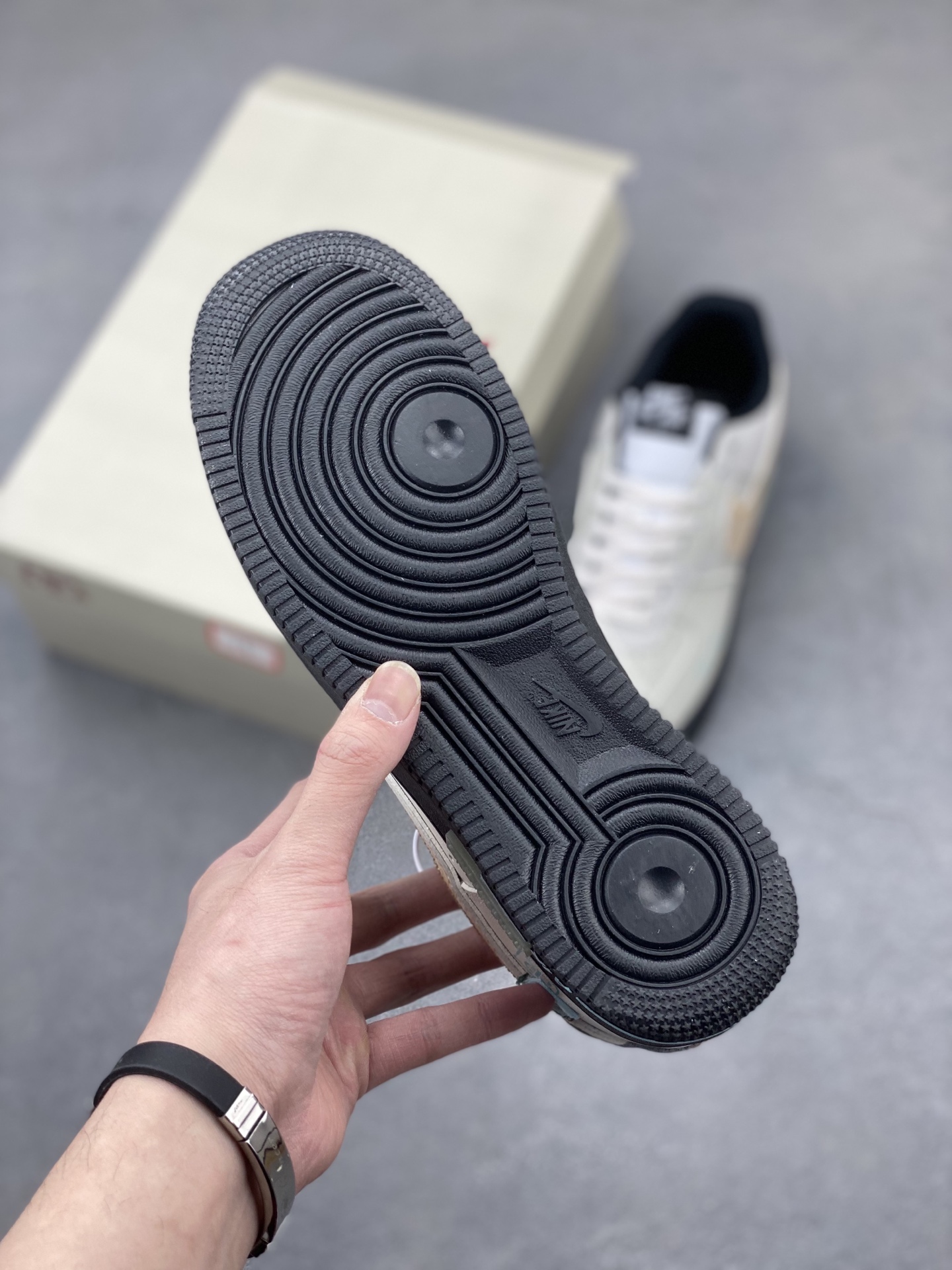 Nike Air Force 1 '07 Low Sneakers - Limited Edition, Premium Comfort 7 i1743611121523 14 0 5